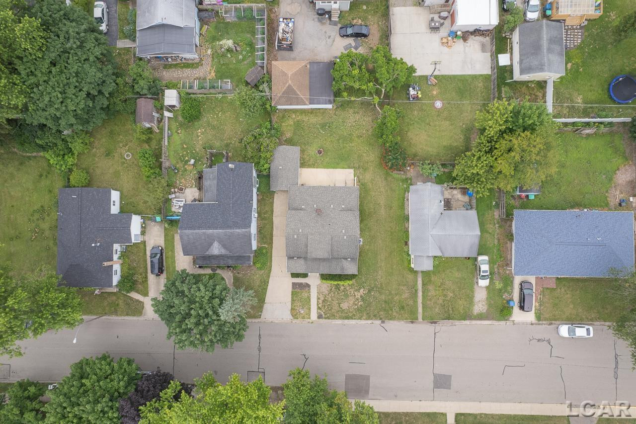 215 Brown, MI 49236 — Photo 33
