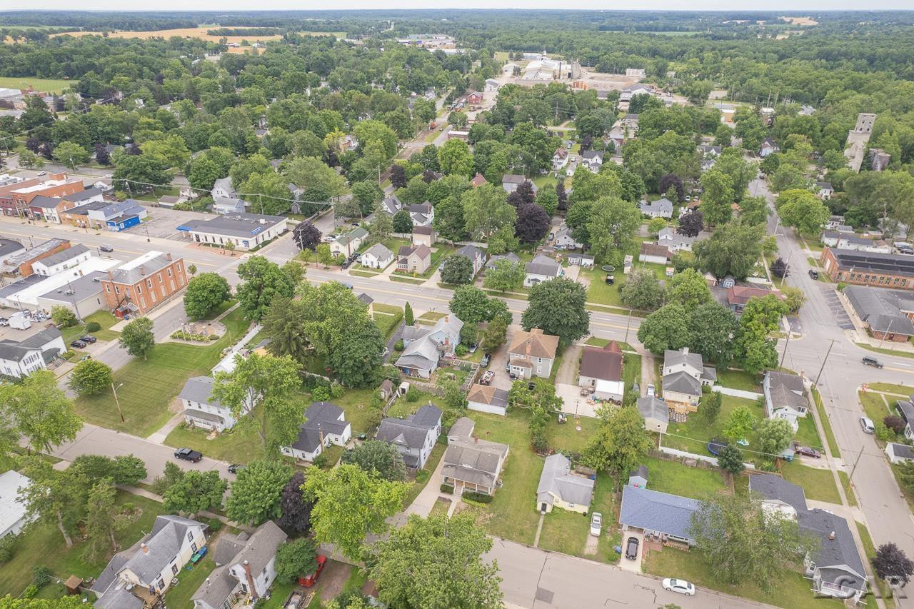 215 Brown, MI 49236 — Photo 35