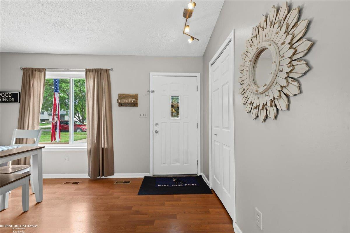 48279 Donahue Street, Chesterfield, MI 48047 — Photo 2