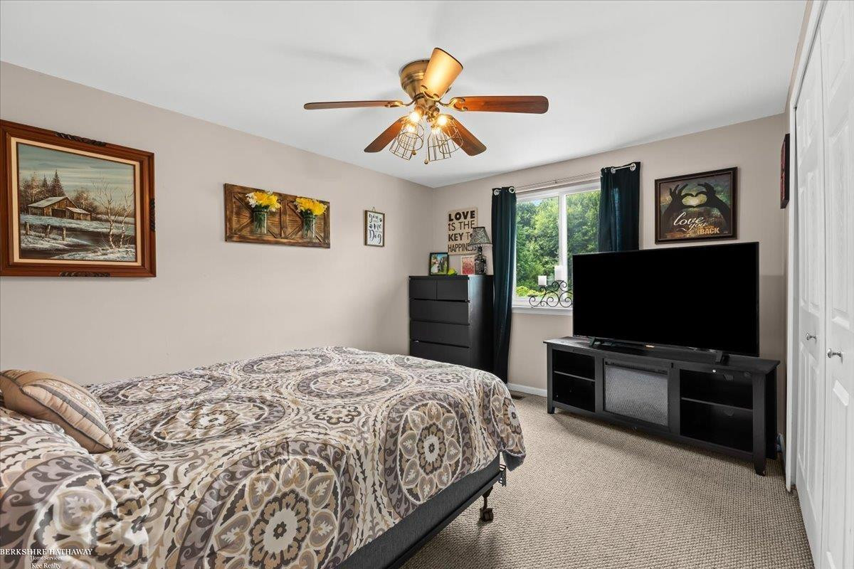 48279 Donahue Street, Chesterfield, MI 48047 — Photo 12