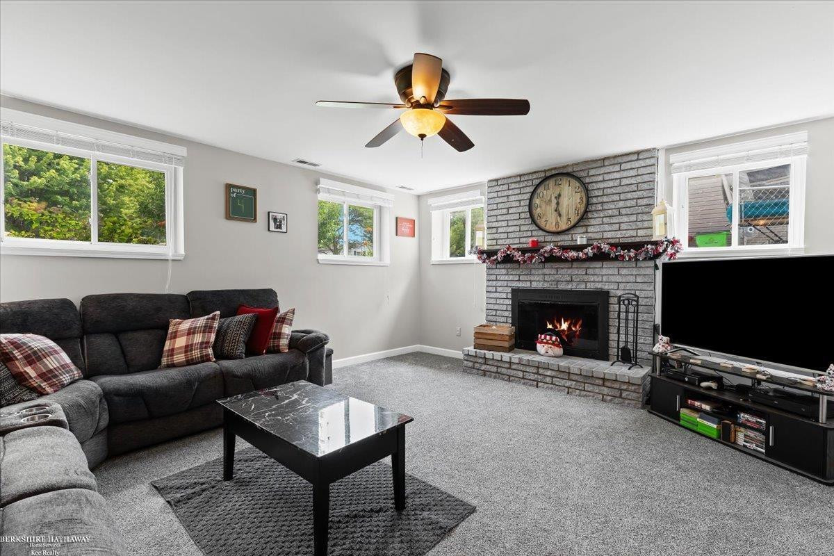 48279 Donahue Street, Chesterfield, MI 48047 — Photo 16