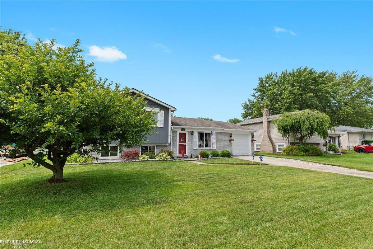 48279 Donahue Street, Chesterfield, MI 48047 — Photo 20