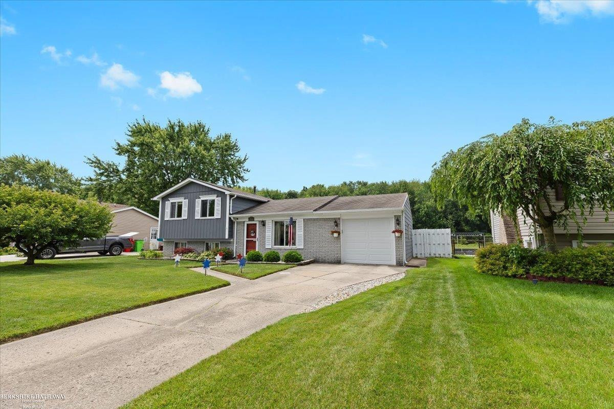 48279 Donahue Street, Chesterfield, MI 48047 — Photo 21