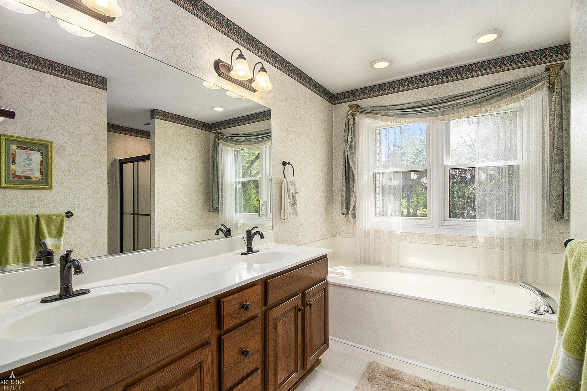 9073 Yorkshire, Saline, MI 48176 — Photo 15