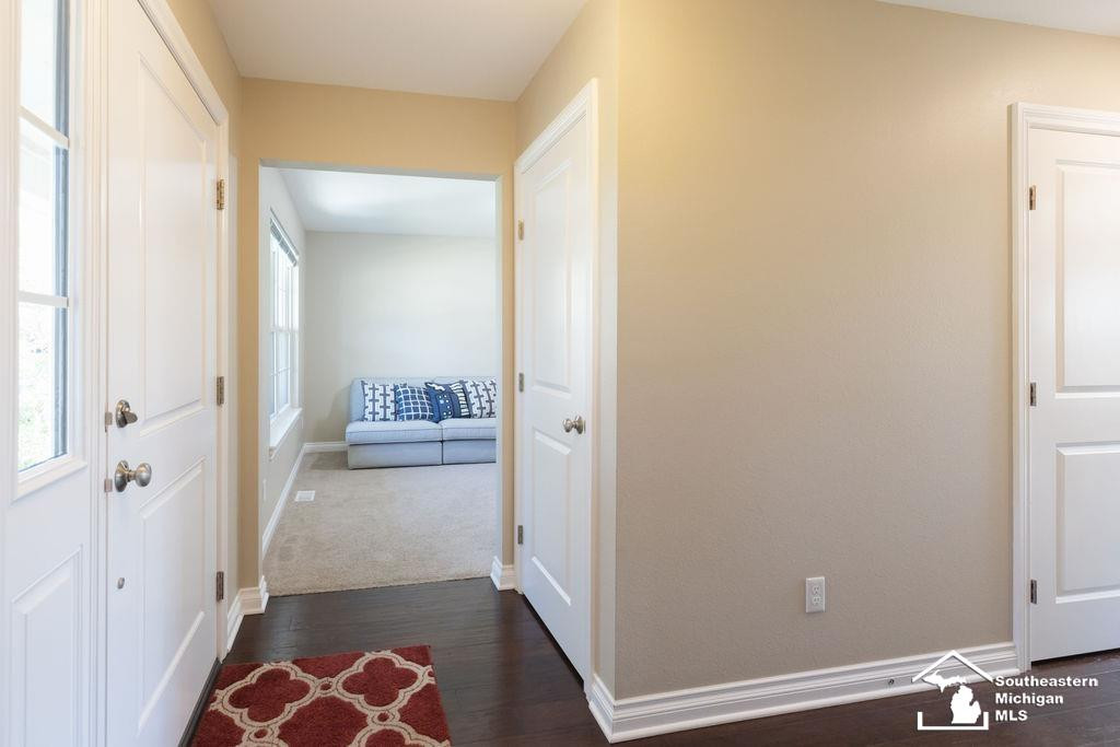 7538 Iris Drive, Temperance, MI 48182 — Photo 3