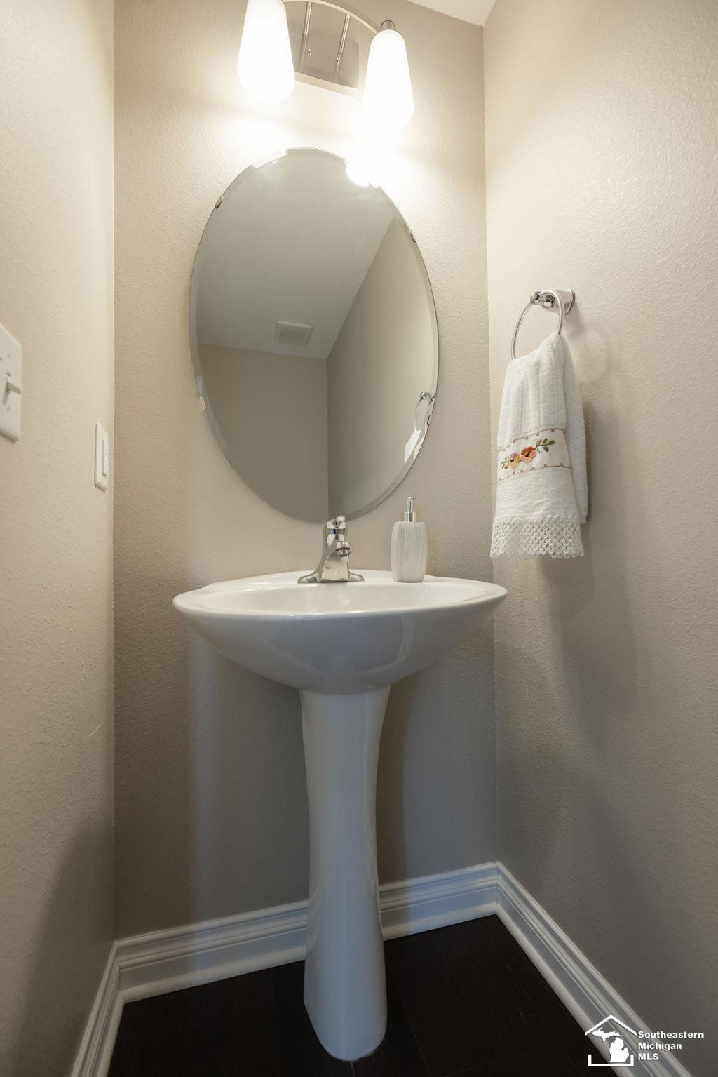 7538 Iris Drive, Temperance, MI 48182 — Photo 19