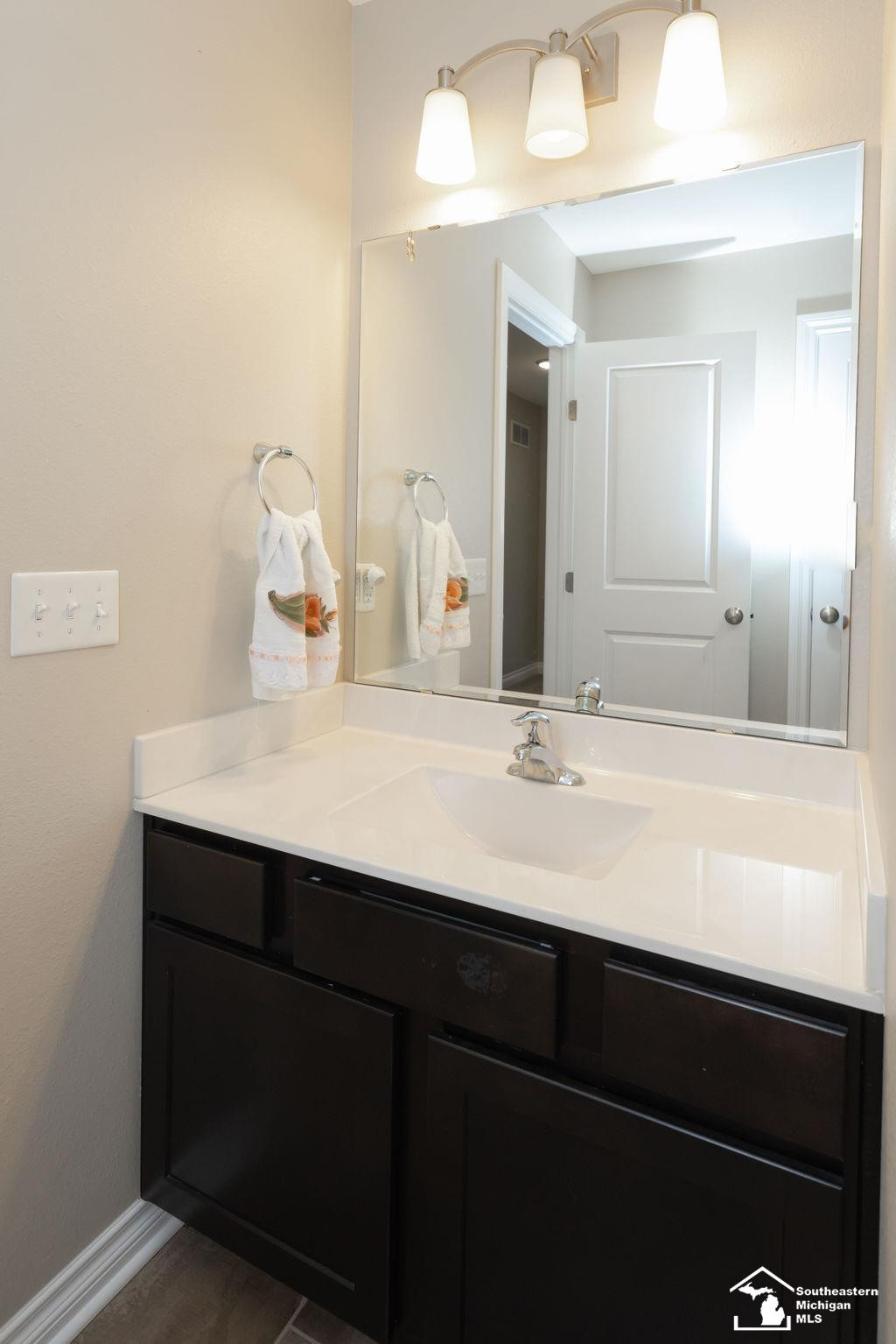 7538 Iris Drive, Temperance, MI 48182 — Photo 37