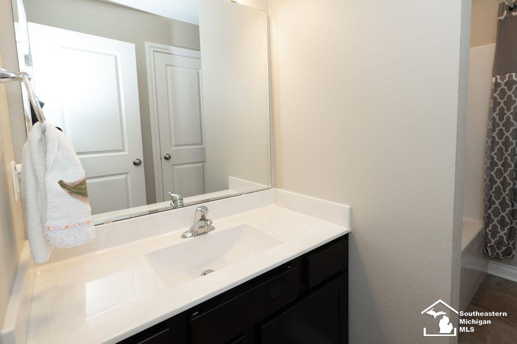 7538 Iris Drive, Temperance, MI 48182 — Photo 38