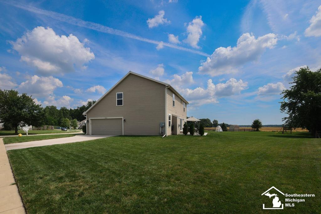 7538 Iris Drive, Temperance, MI 48182 — Photo 51