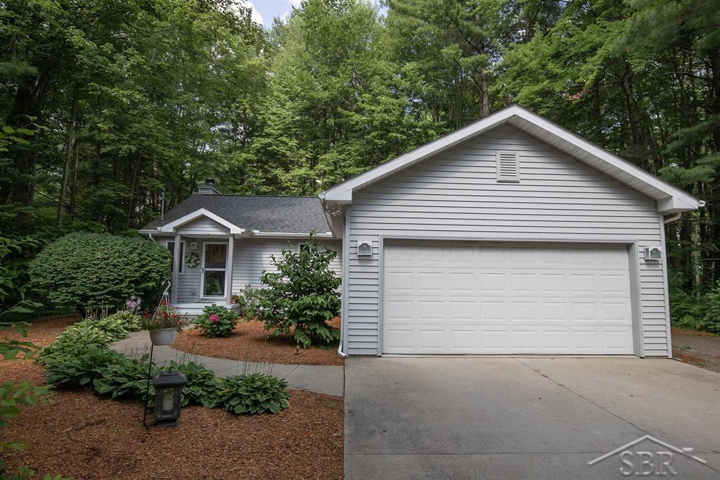 2313 N Meridian Road, Sanford, MI 48657 — Photo 2