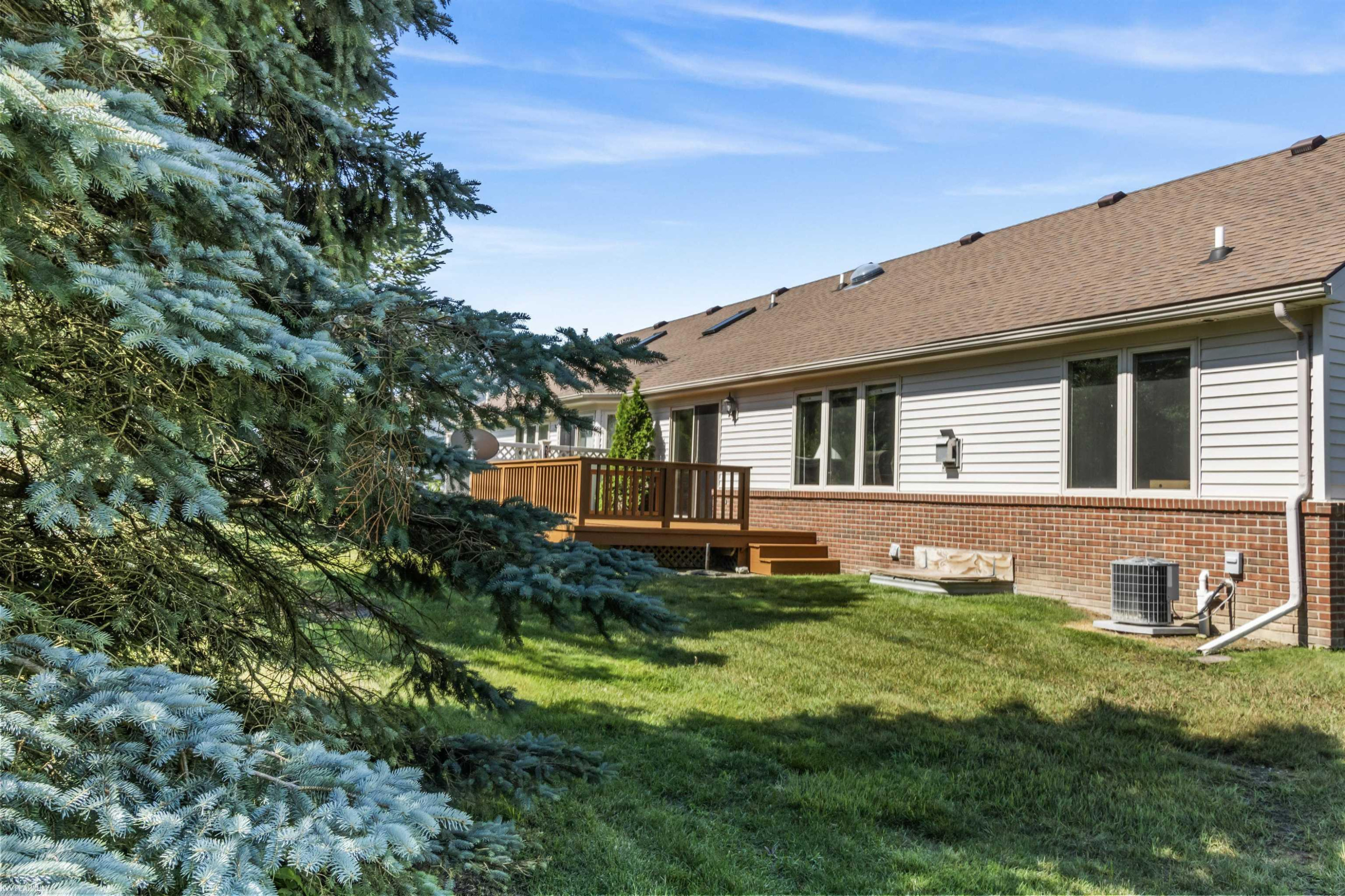 688 Snowbird Circle, MI 48079 — Photo 3