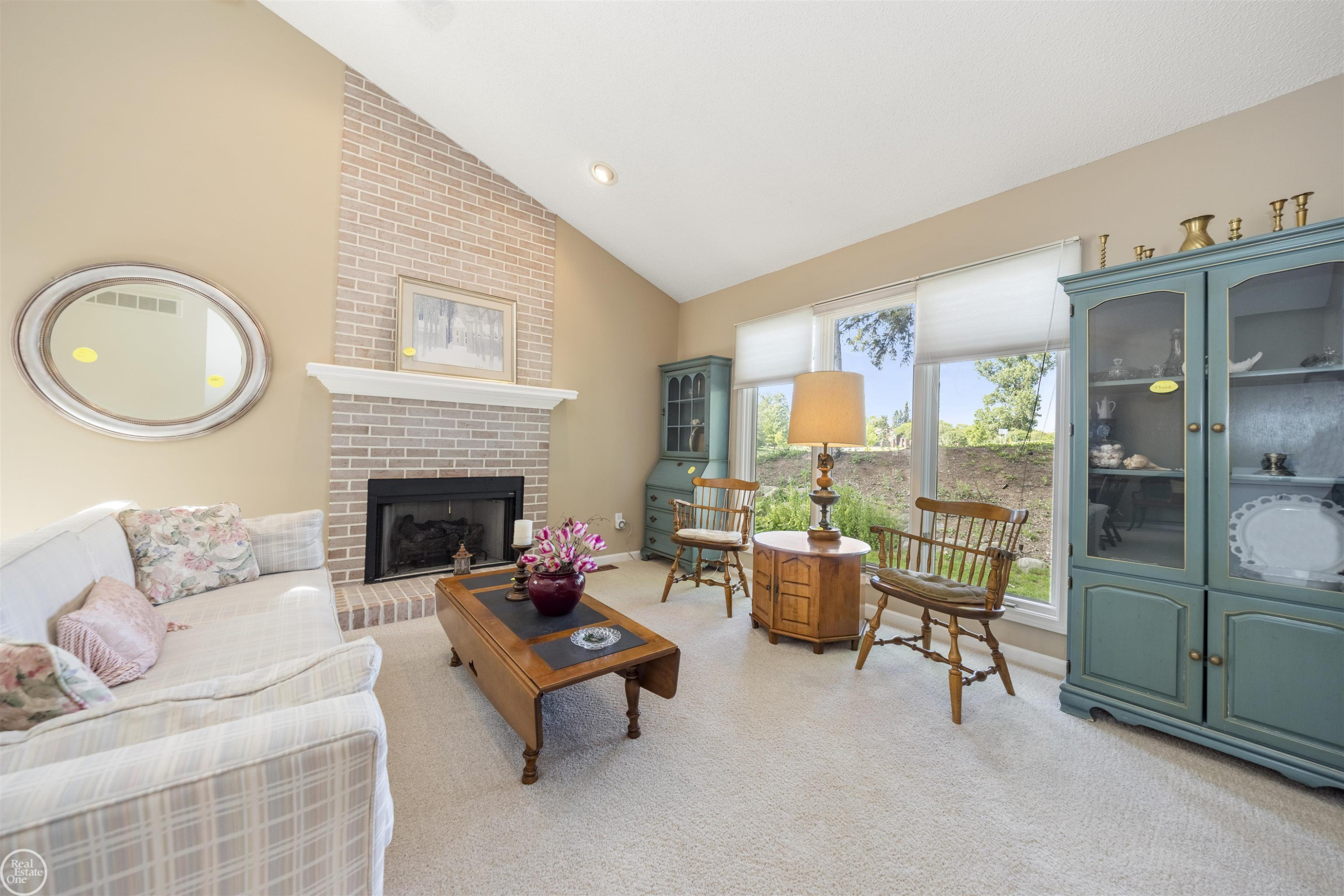 29486 Cove Creek Lane, 29, Farmington Hills, MI 48334 — Photo 3