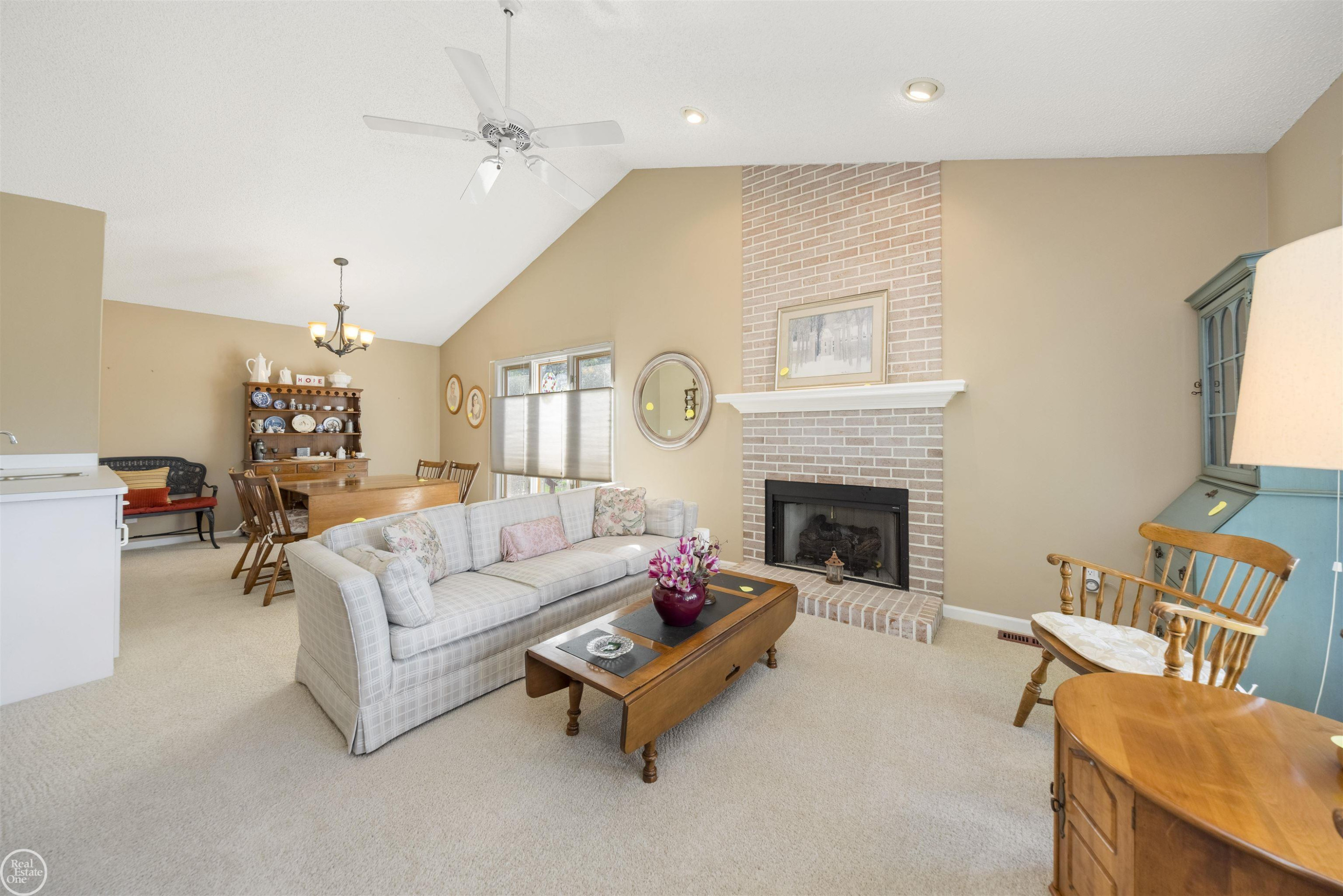 29486 Cove Creek Lane, 29, Farmington Hills, MI 48334 — Photo 4