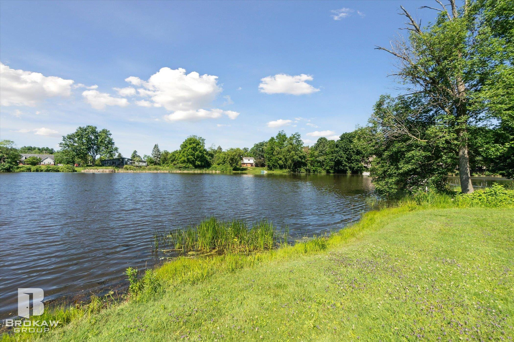 1720 Lakewood Circle, Lapeer, MI 48446 — Photo 4