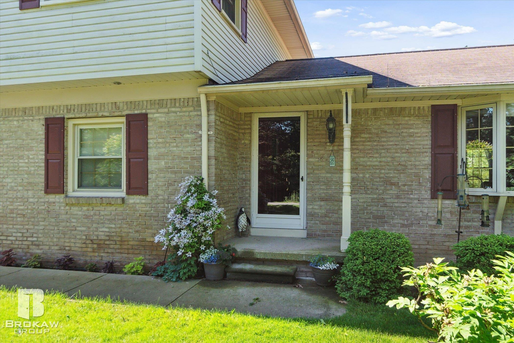 1720 Lakewood Circle, Lapeer, MI 48446 — Photo 11