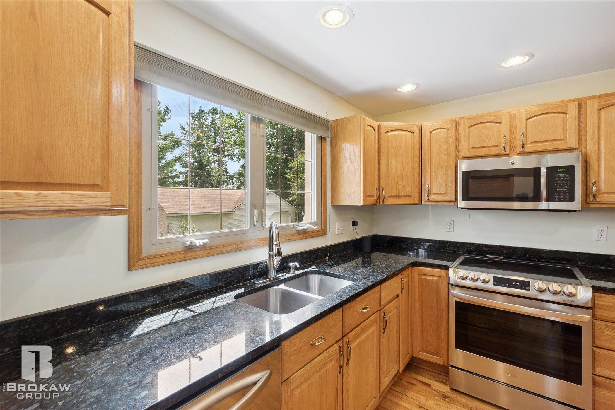 1720 Lakewood Circle, Lapeer, MI 48446 — Photo 20
