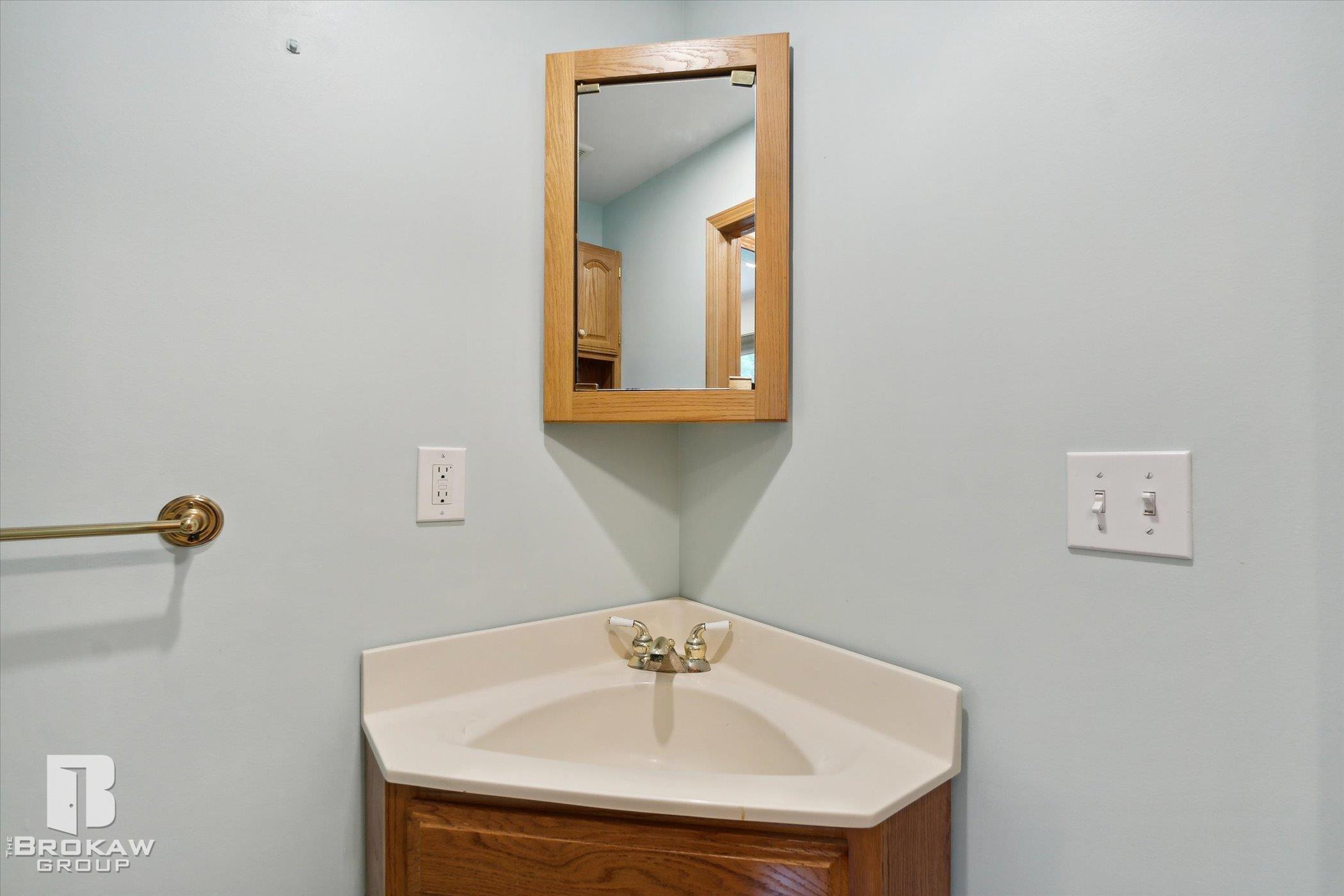 1720 Lakewood Circle, Lapeer, MI 48446 — Photo 38