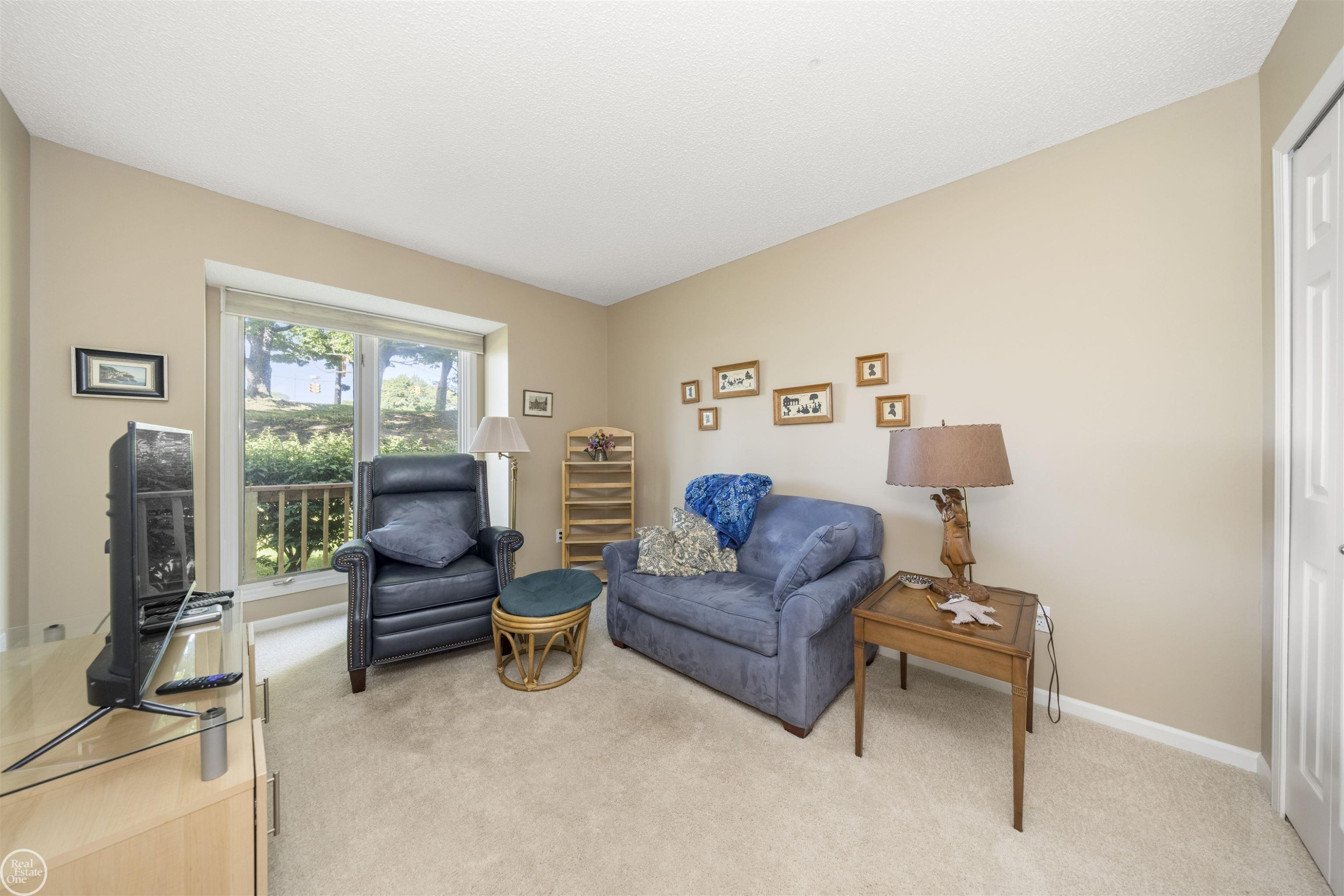 29486 Cove Creek Lane, 29, Farmington Hills, MI 48334 — Photo 26