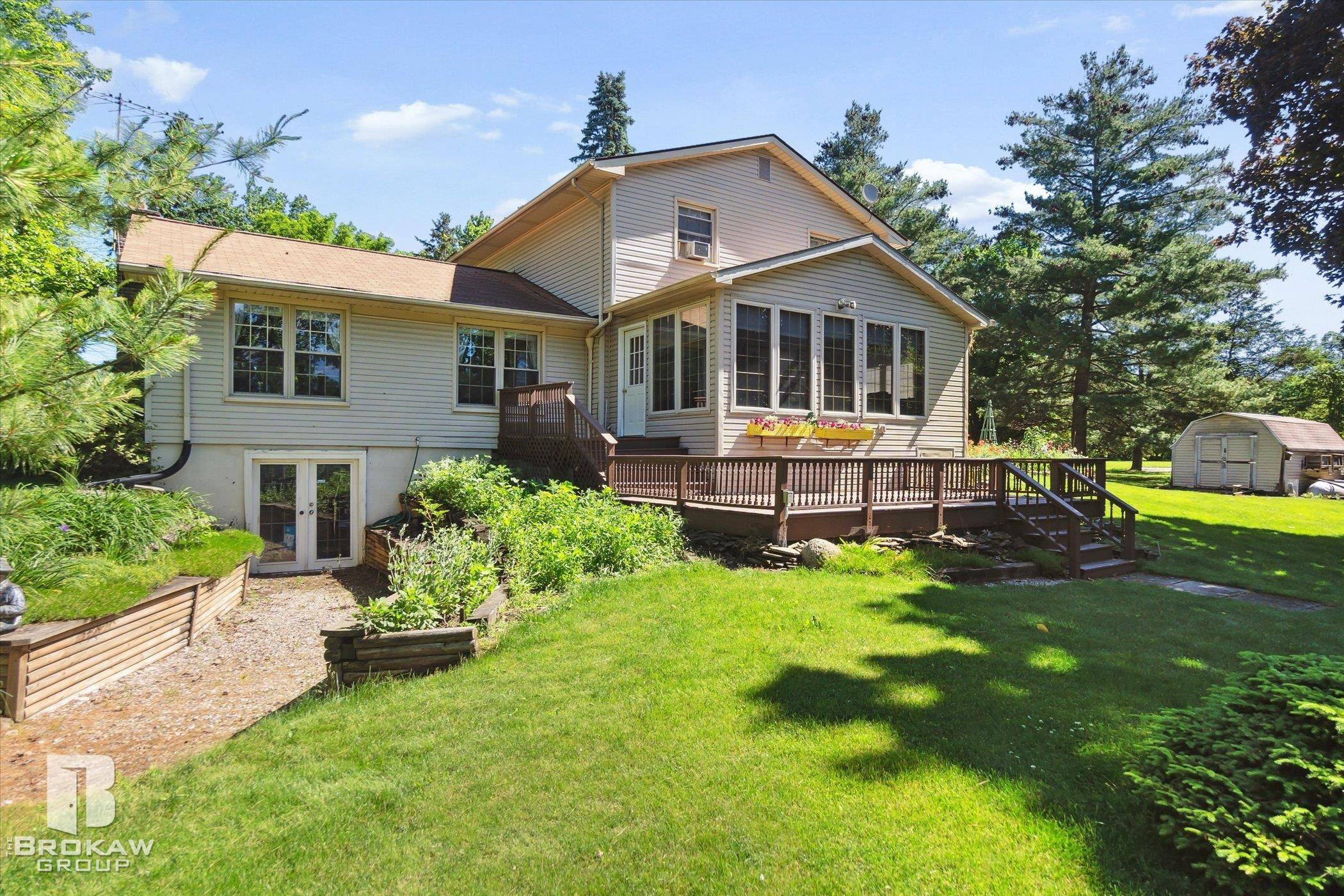 1720 Lakewood Circle, Lapeer, MI 48446 — Photo 49