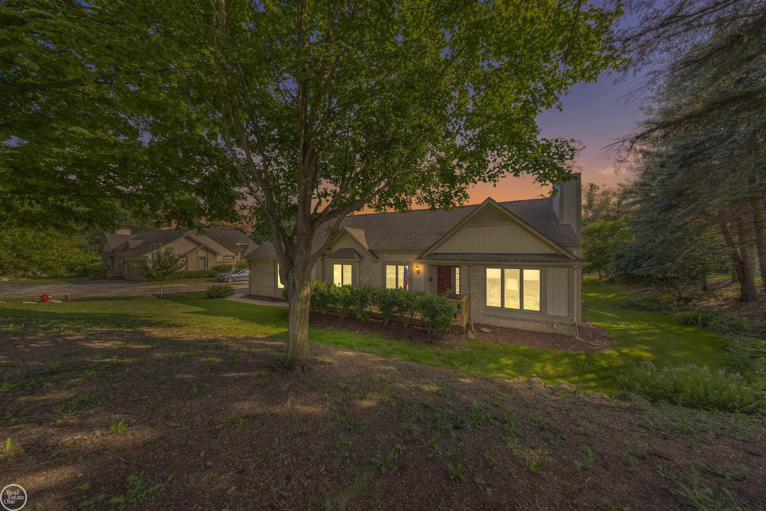 29486 Cove Creek Lane, 29, Farmington Hills, MI 48334 — Photo 34