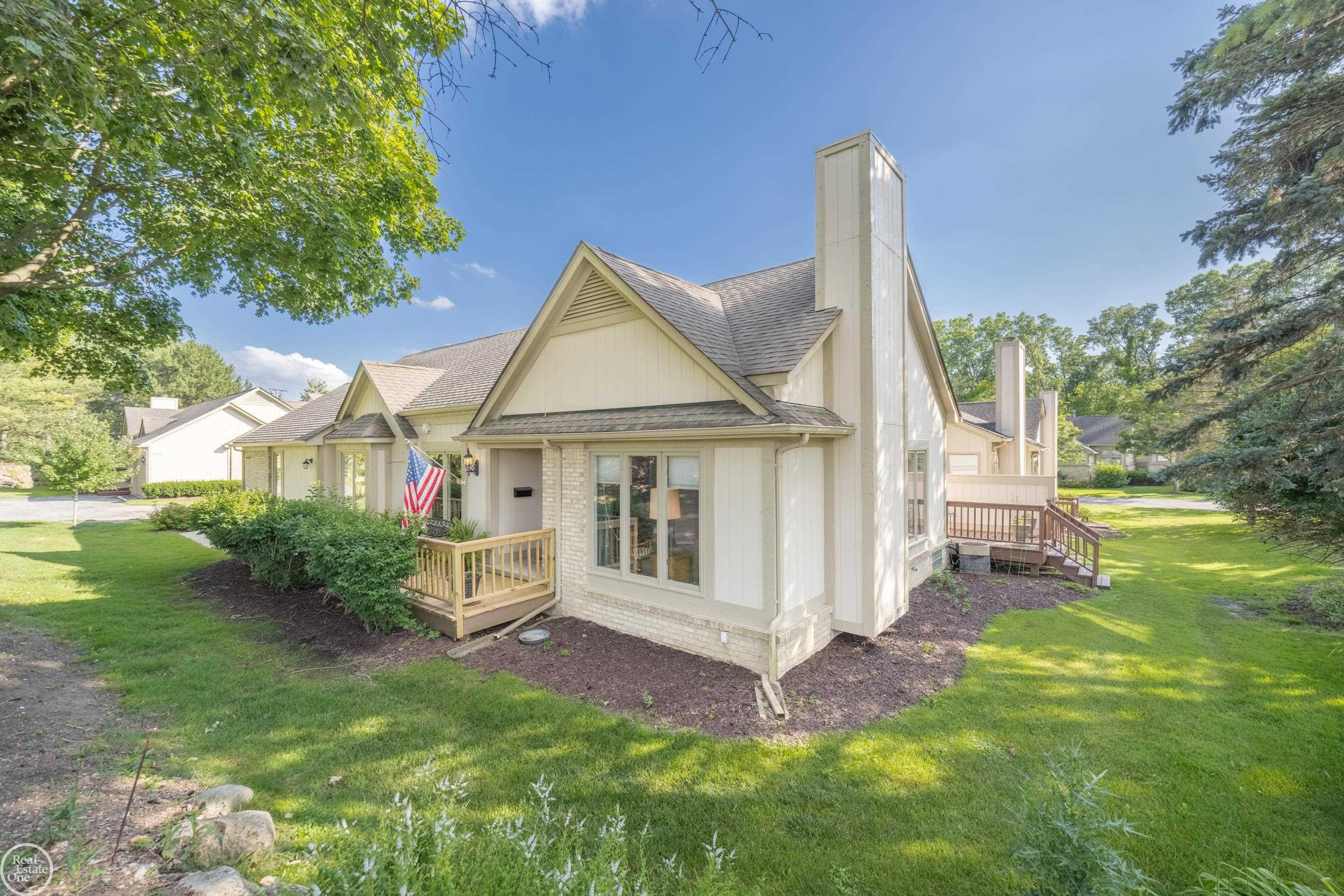 29486 Cove Creek Lane, 29, Farmington Hills, MI 48334 — Photo 38