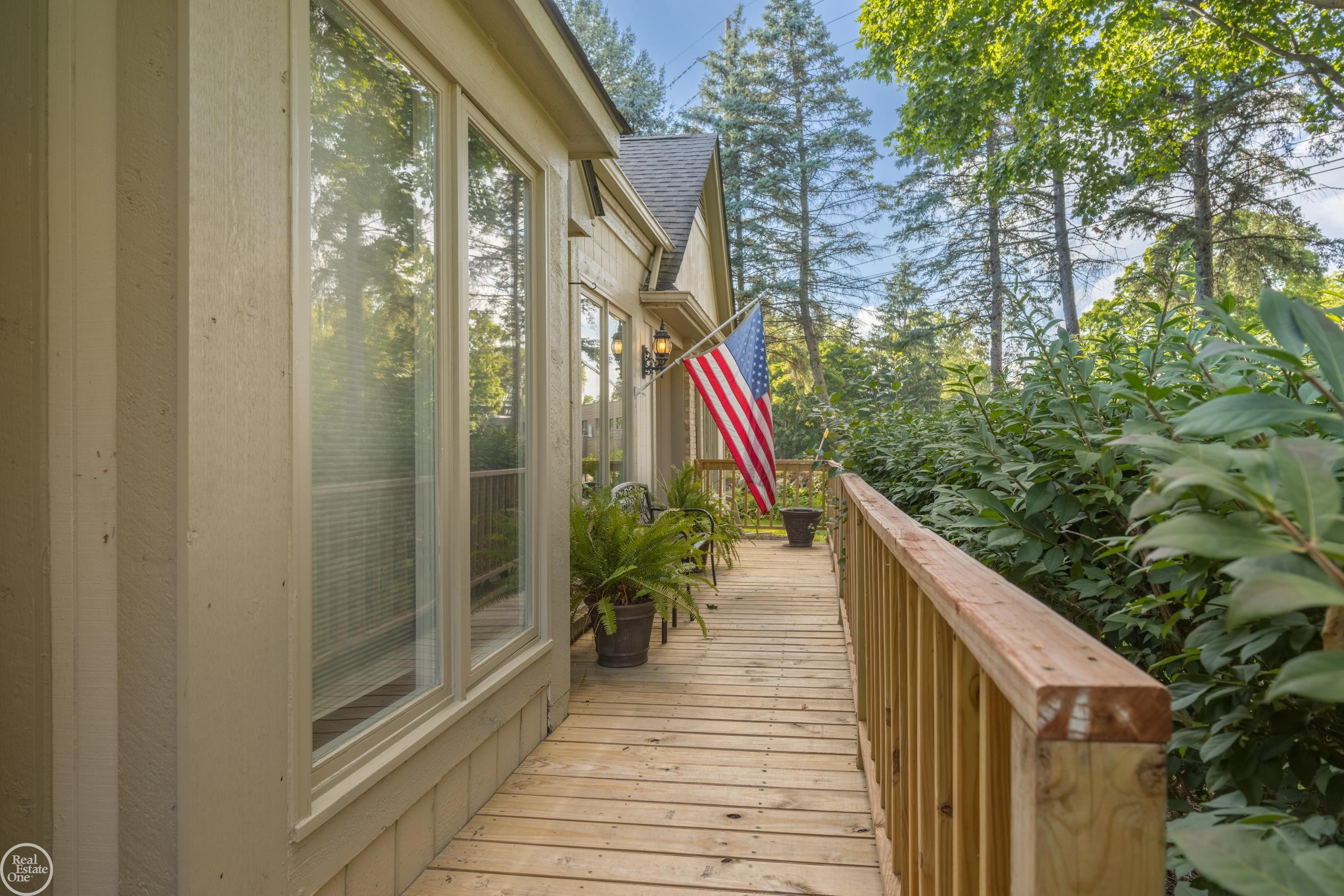 29486 Cove Creek Lane, 29, Farmington Hills, MI 48334 — Photo 39