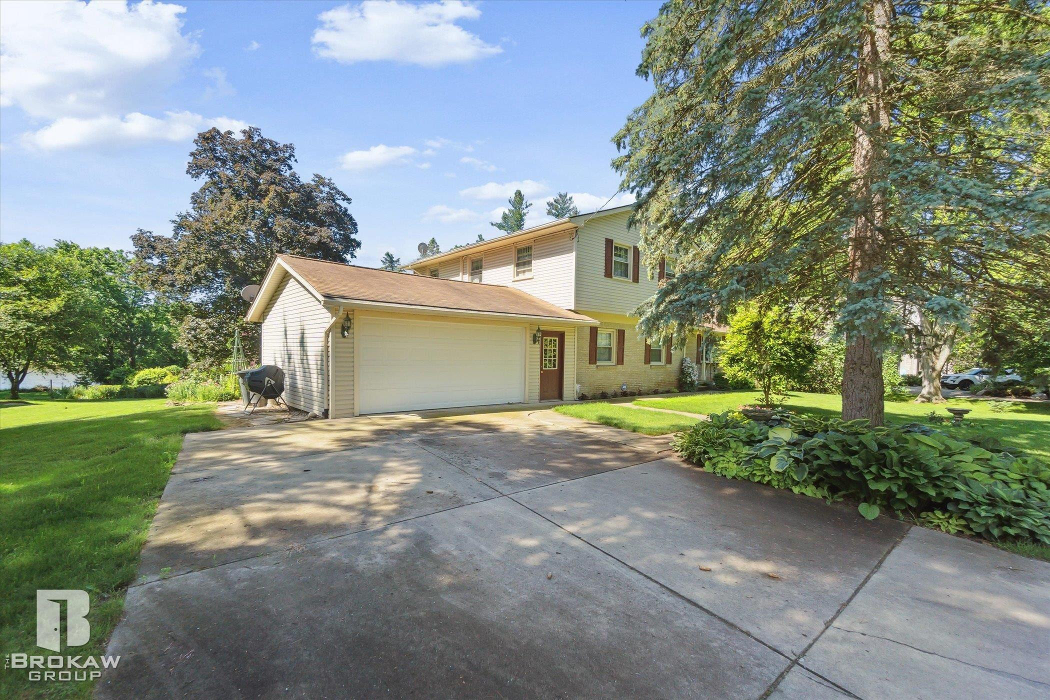 1720 Lakewood Circle, Lapeer, MI 48446 — Photo 68