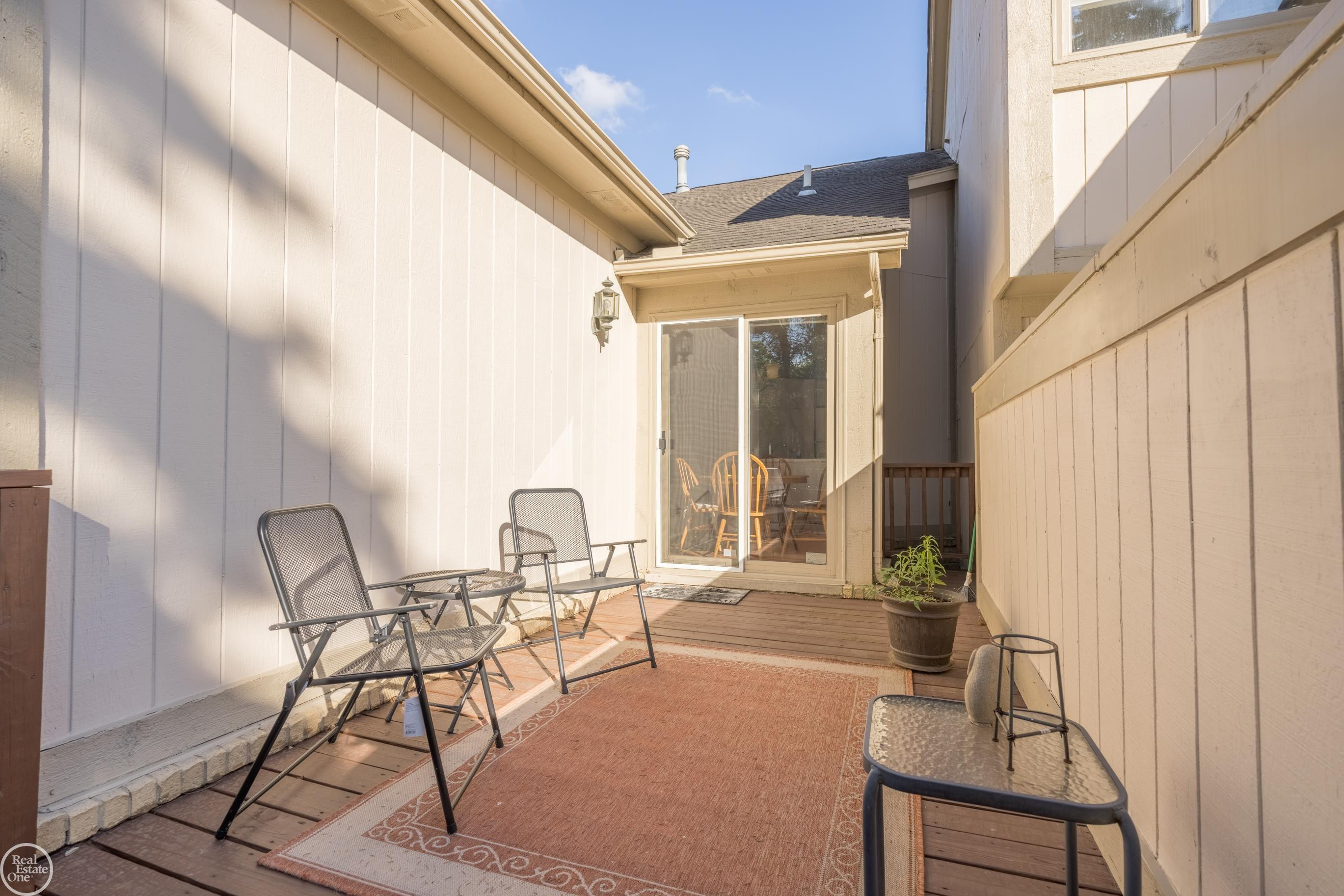 29486 Cove Creek Lane, 29, Farmington Hills, MI 48334 — Photo 45