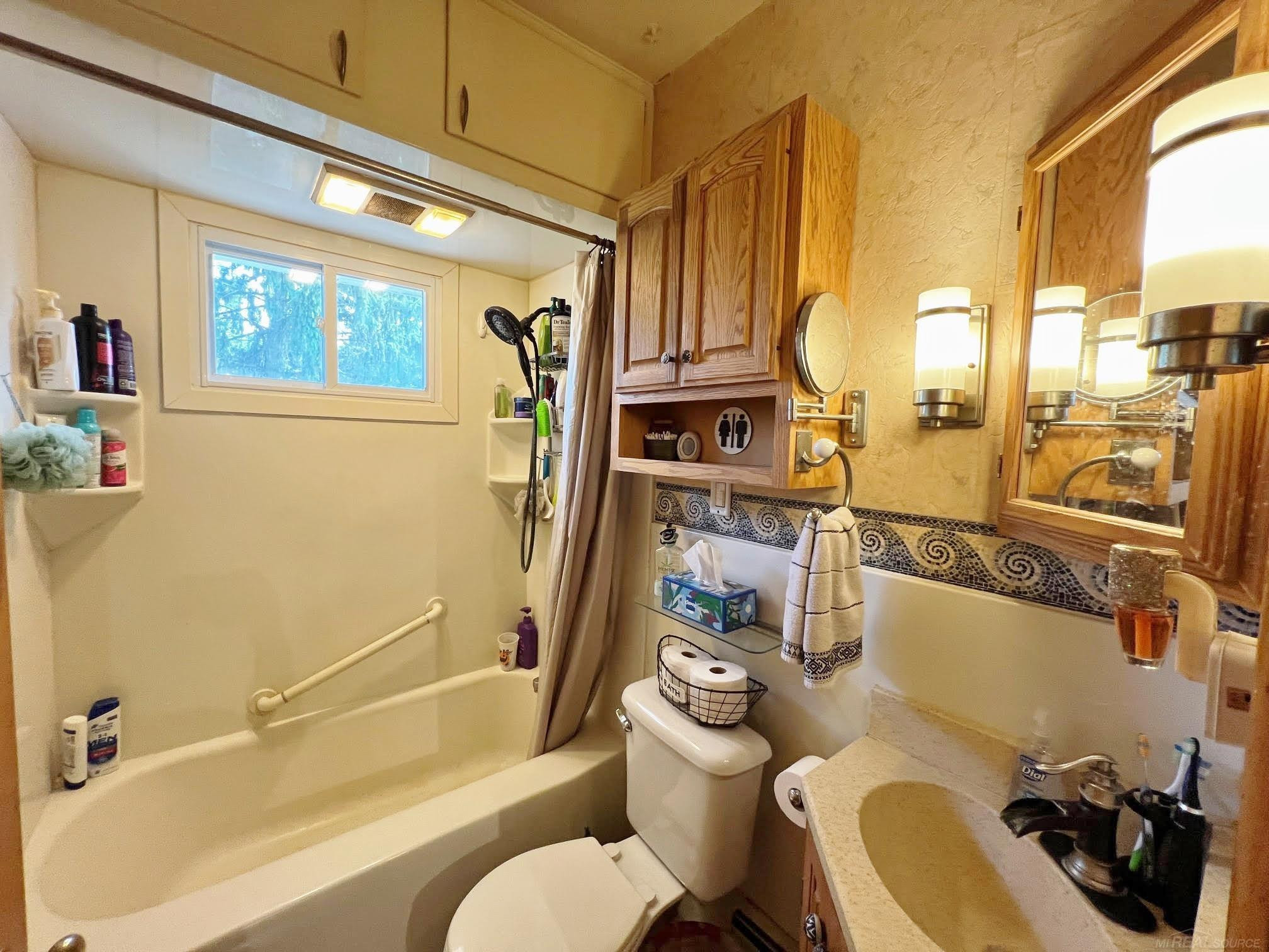 32 S High Street, MI 48419 — Photo 13