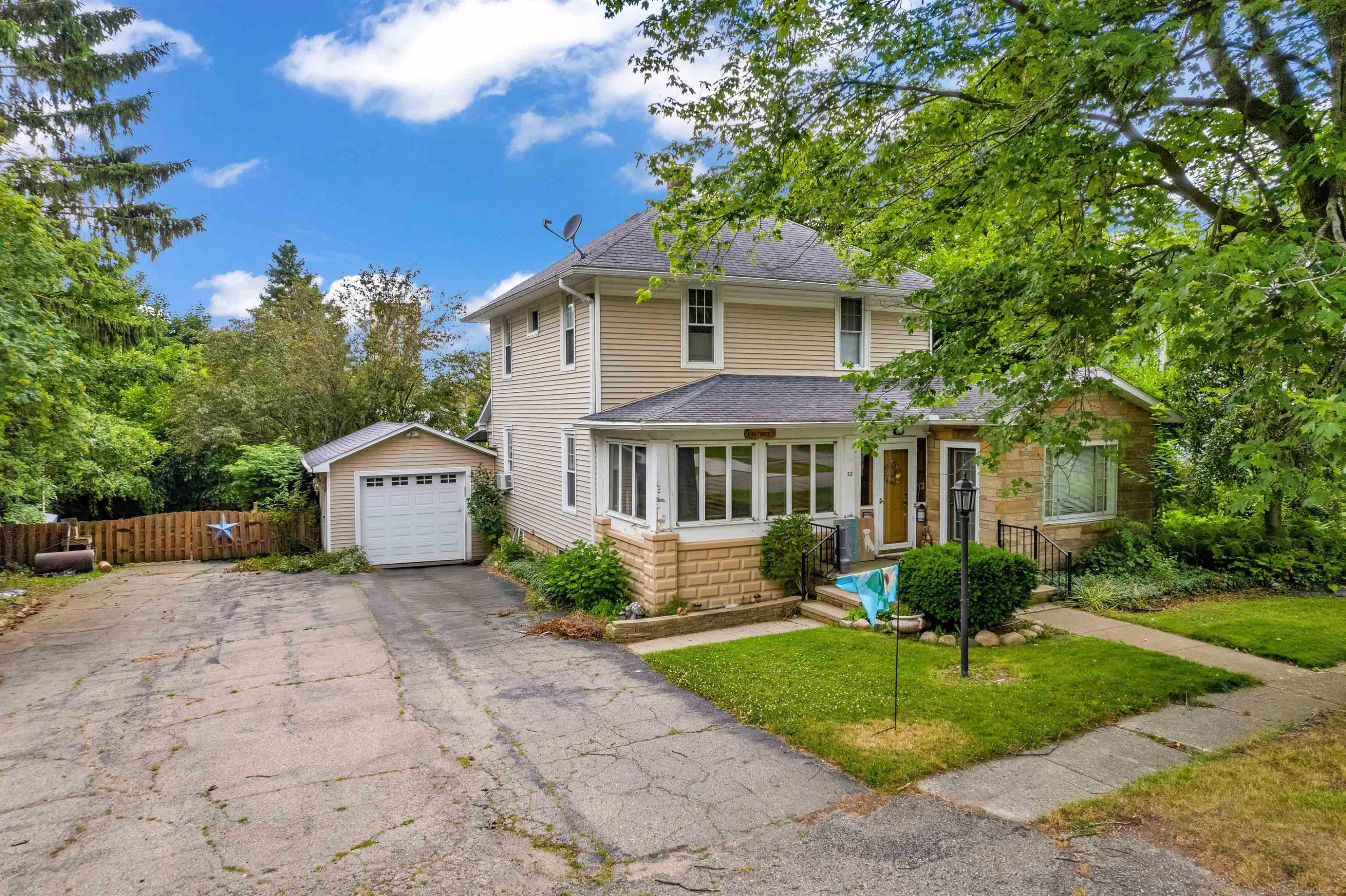 32 S High Street, MI 48419 — Photo 22