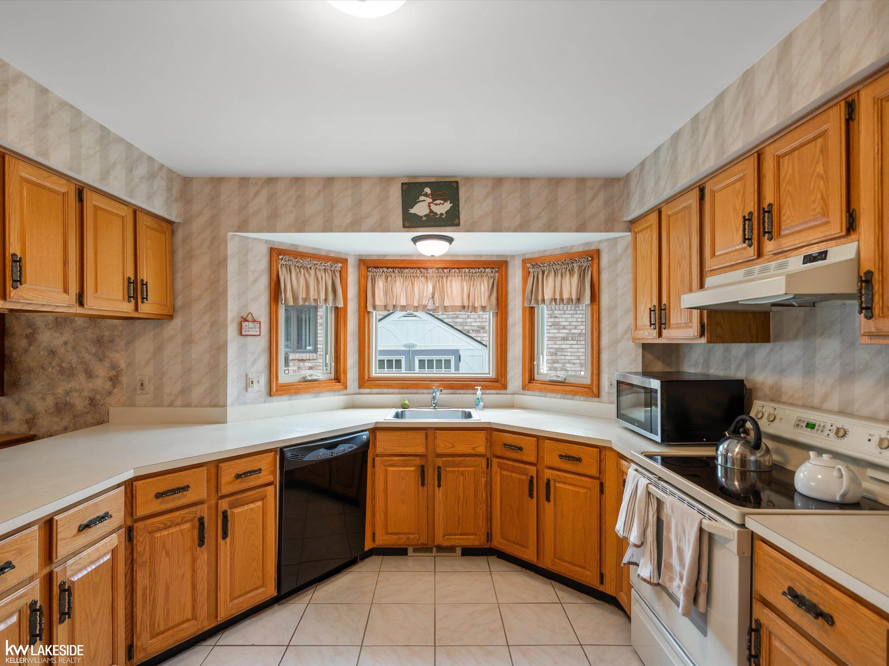 43104 Nebel Trail, Clinton Twp, MI 48038 — Photo 22