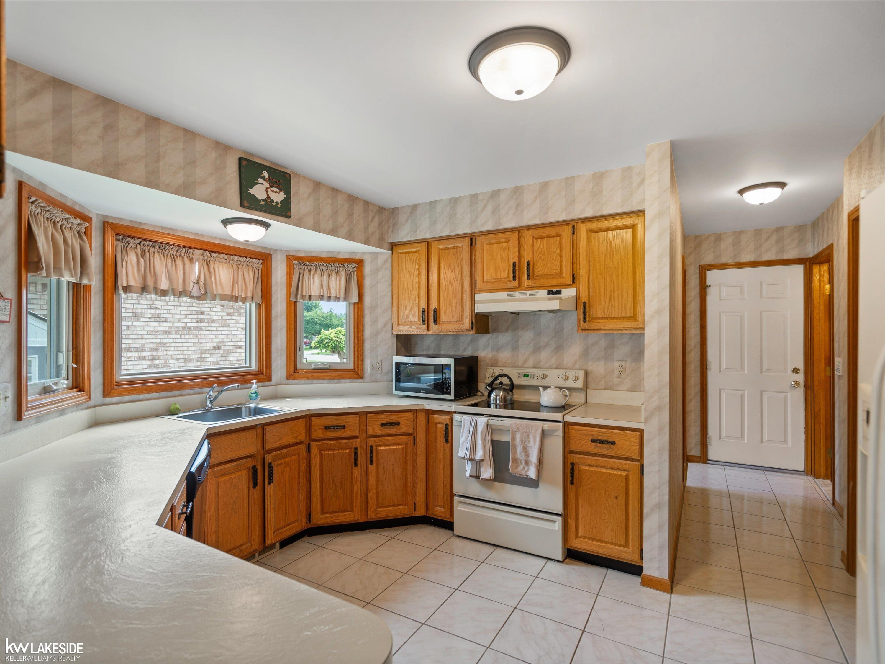 43104 Nebel Trail, Clinton Twp, MI 48038 — Photo 24