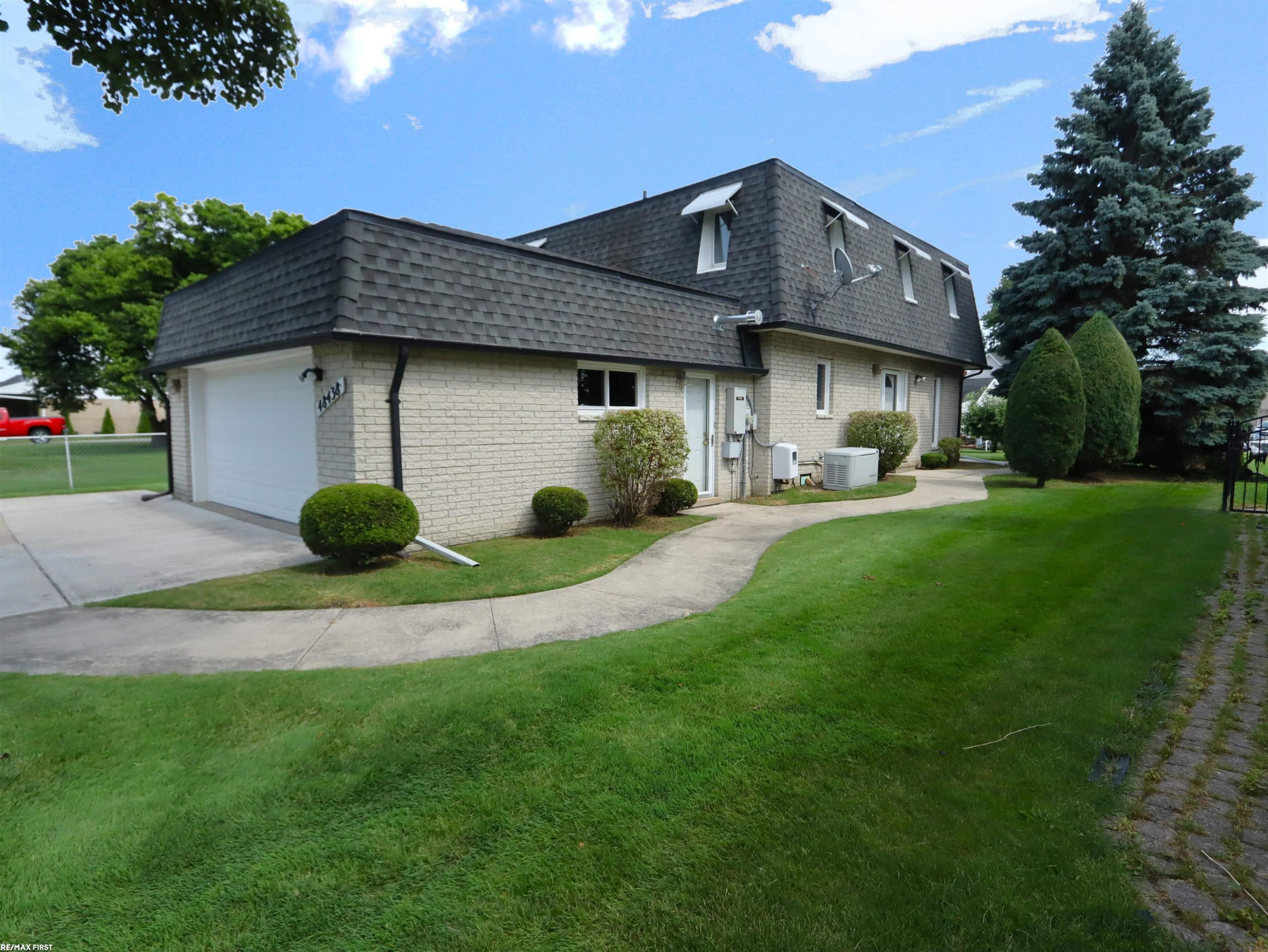 48438 Jefferson Avenue, Chesterfield, MI 48047 — front exterior