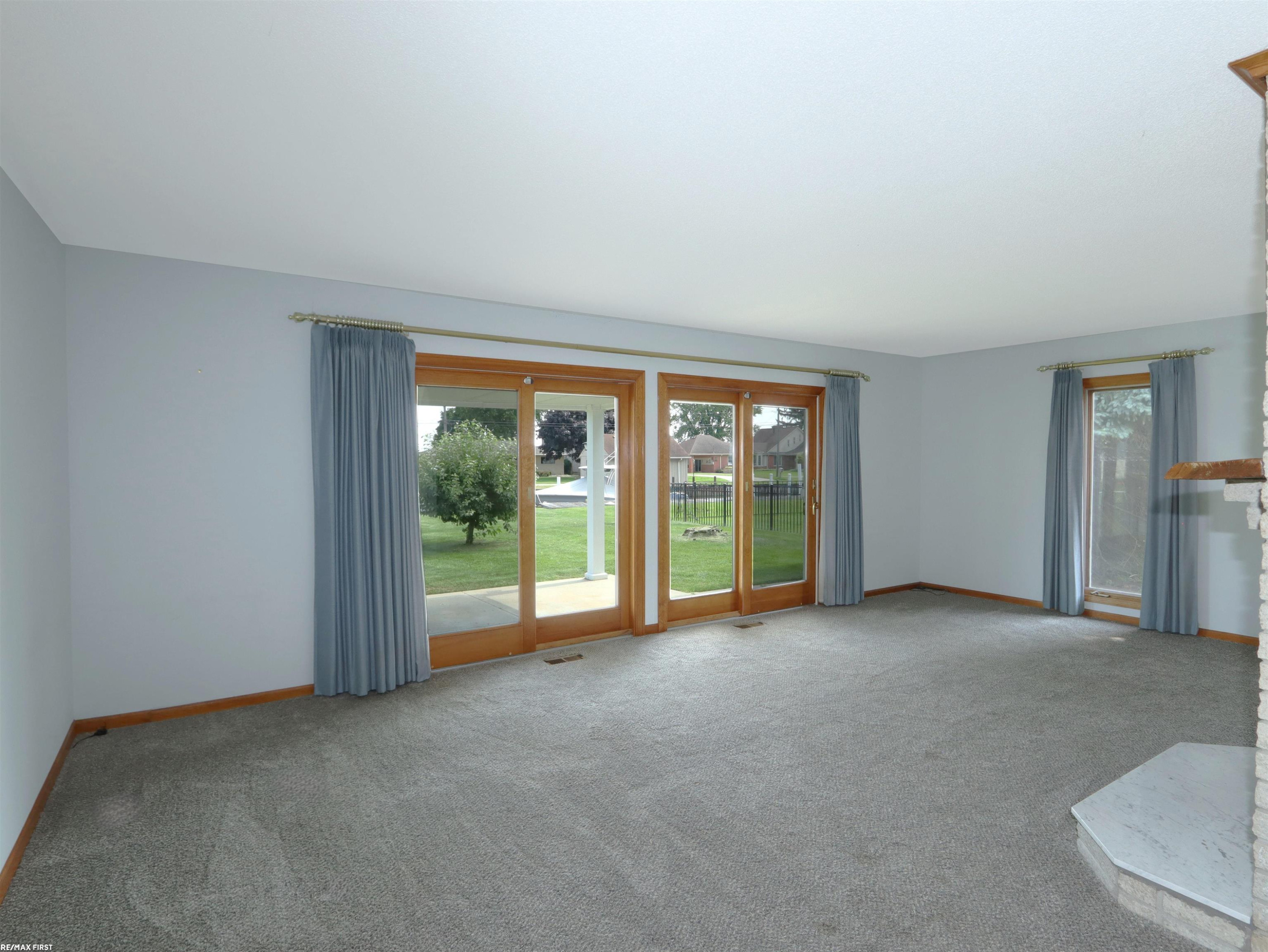 48438 Jefferson Avenue, Chesterfield, MI 48047 — Photo 15