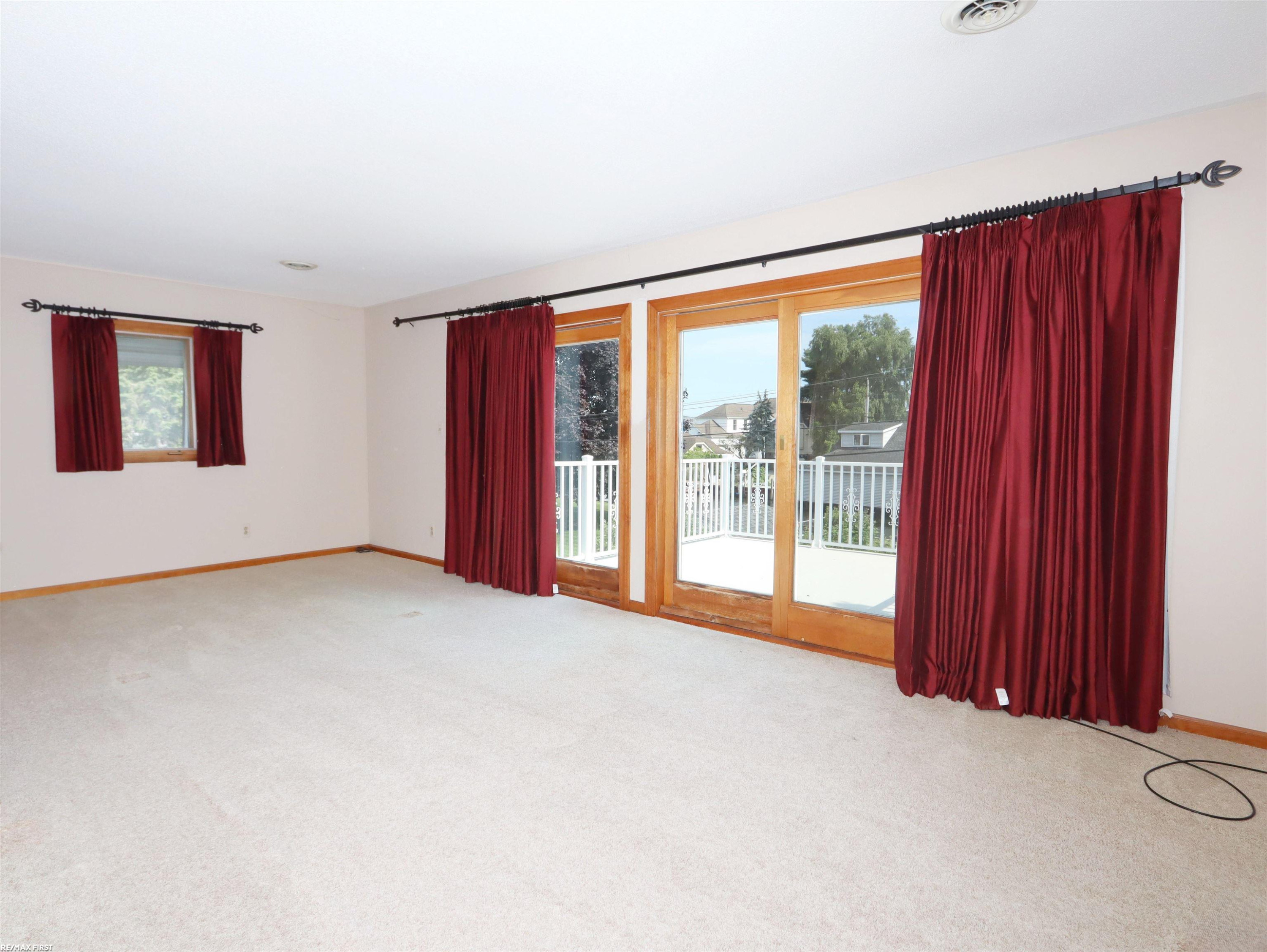 48438 Jefferson Avenue, Chesterfield, MI 48047 — Photo 17