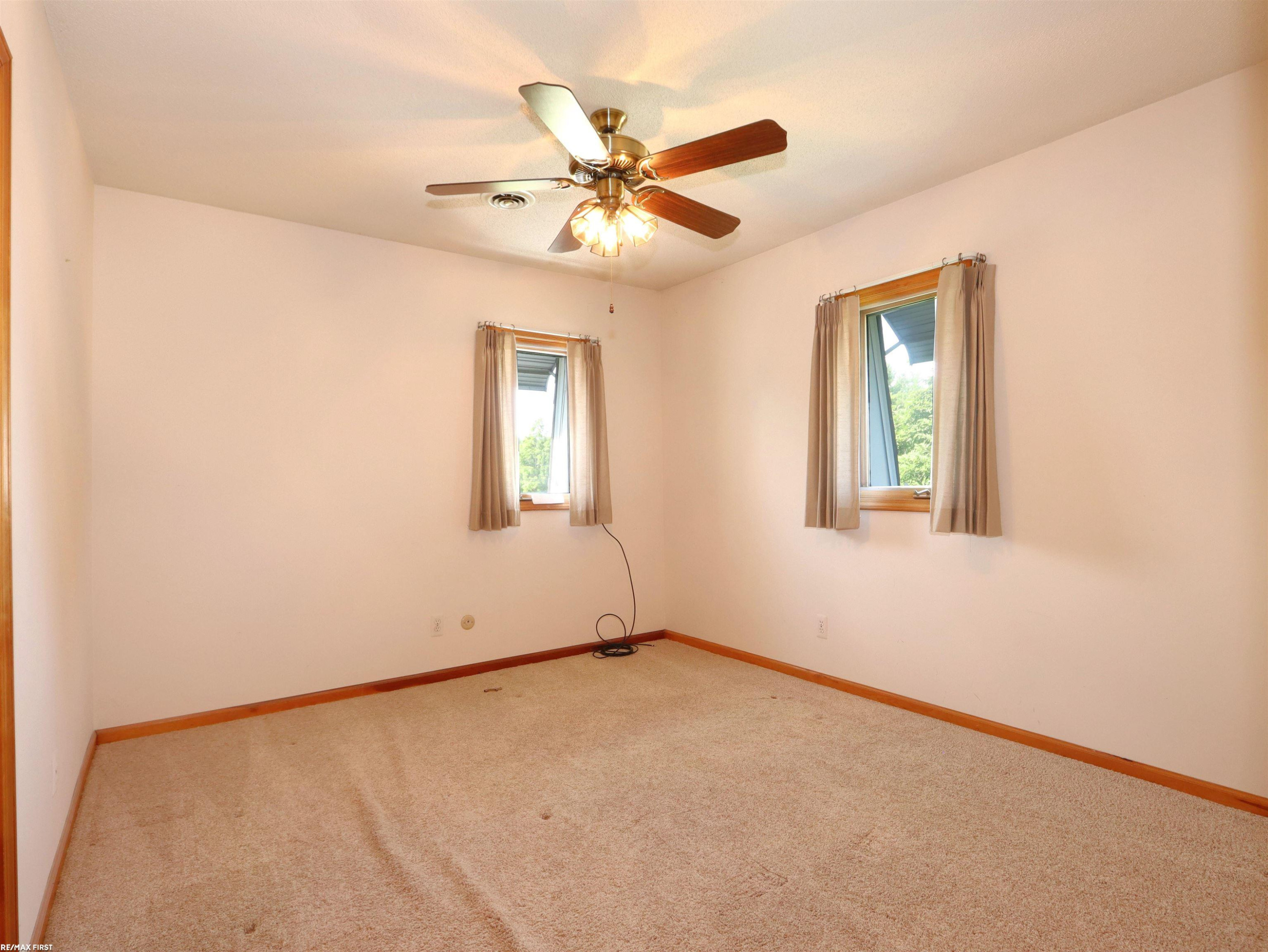 48438 Jefferson Avenue, Chesterfield, MI 48047 — Photo 21