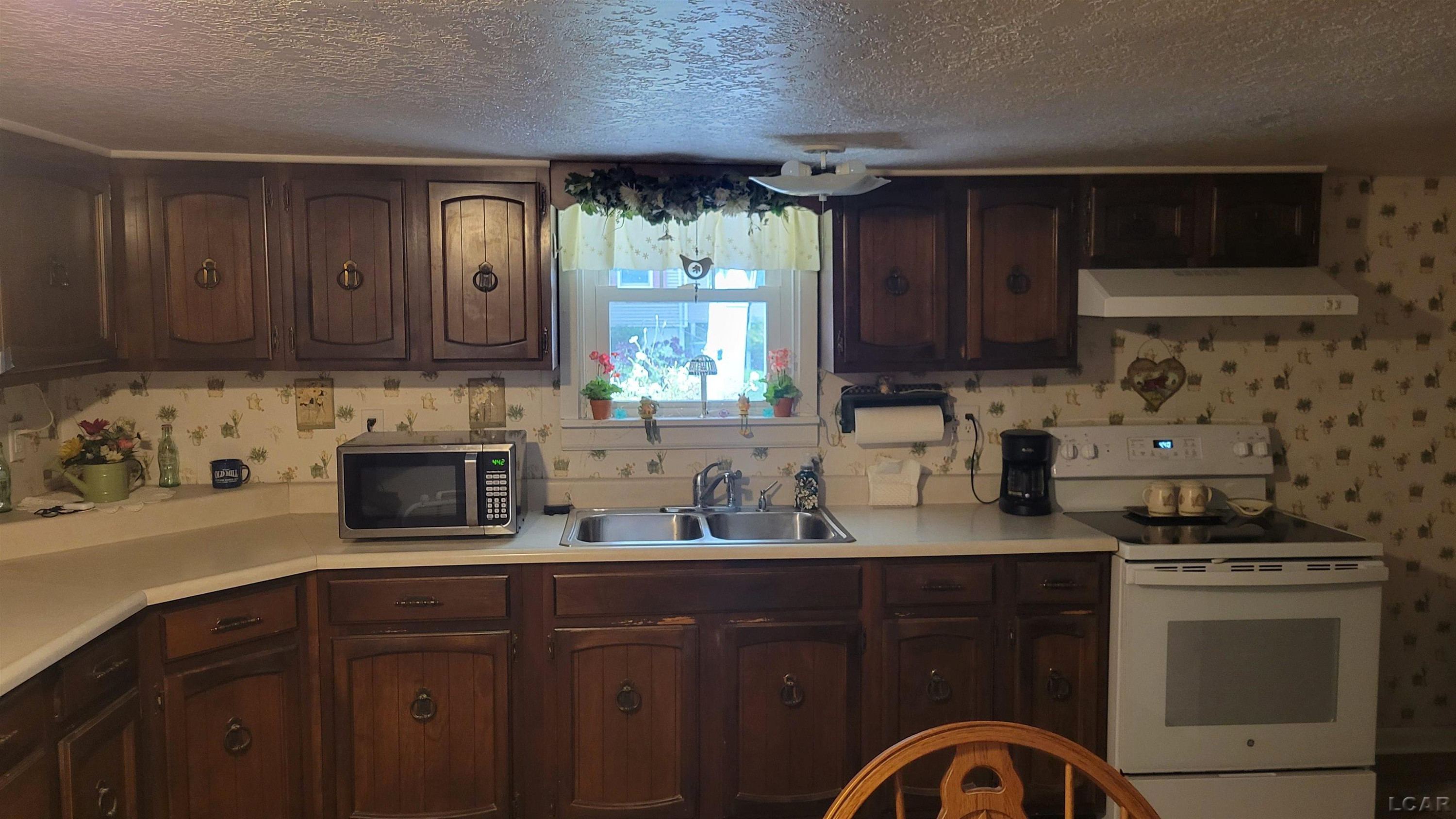 9297 Newburg Hwy., Tecumseh, MI 49286 — Photo 4