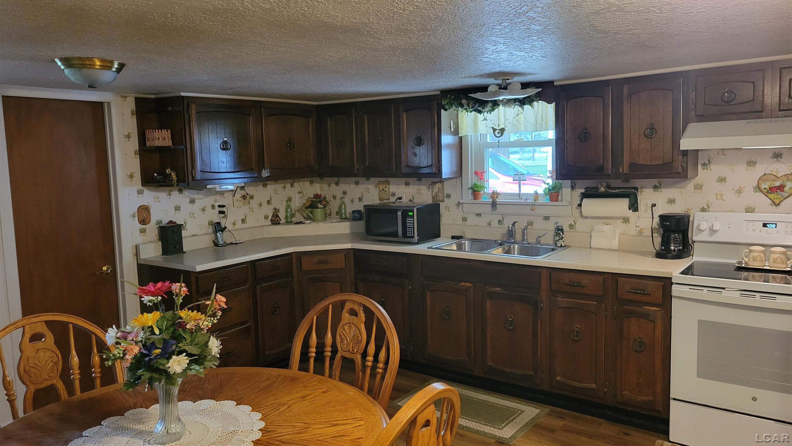 9297 Newburg Hwy., Tecumseh, MI 49286 — Photo 7