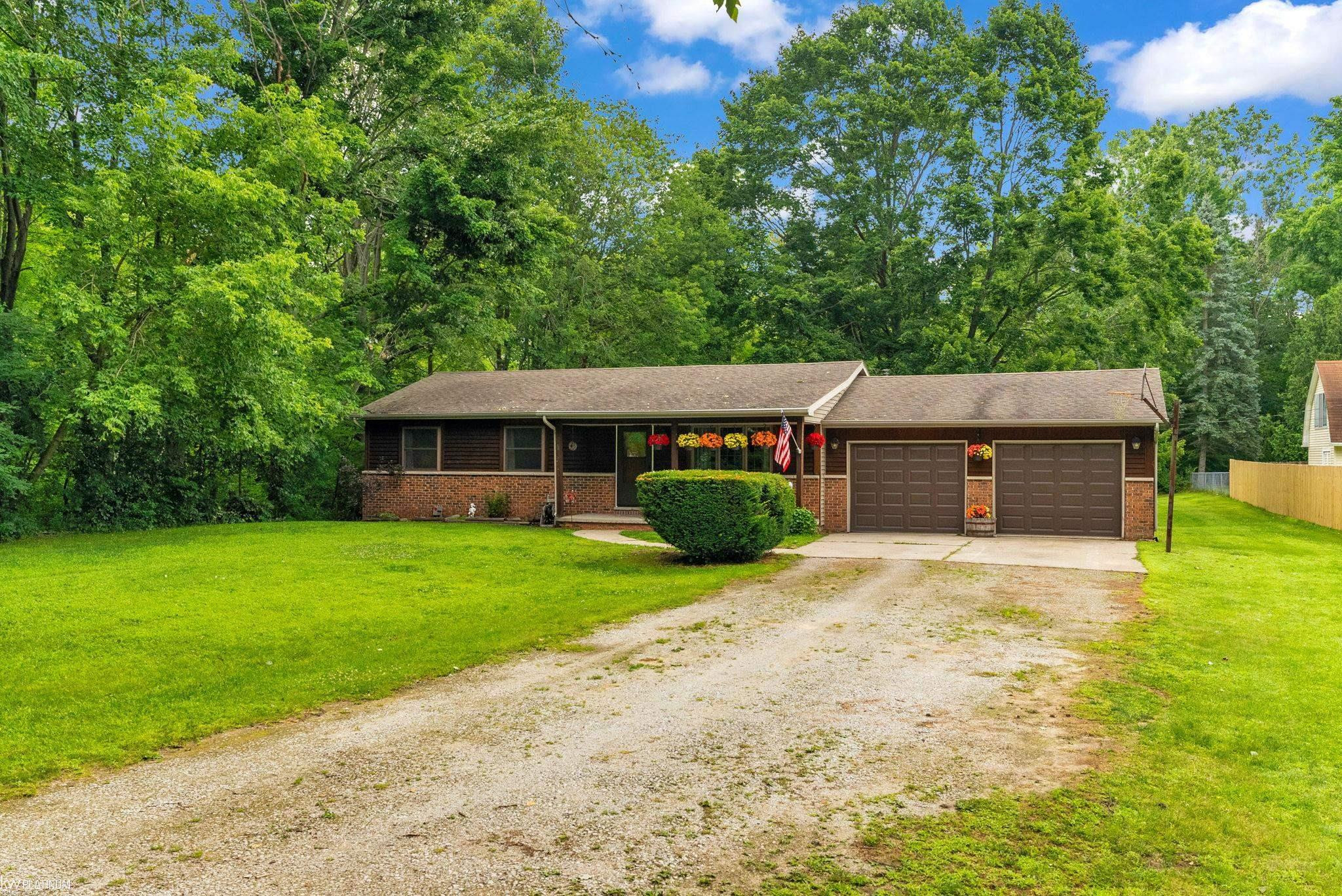 4404 Atkins Road, Port Huron, MI 48060 — Photo 5