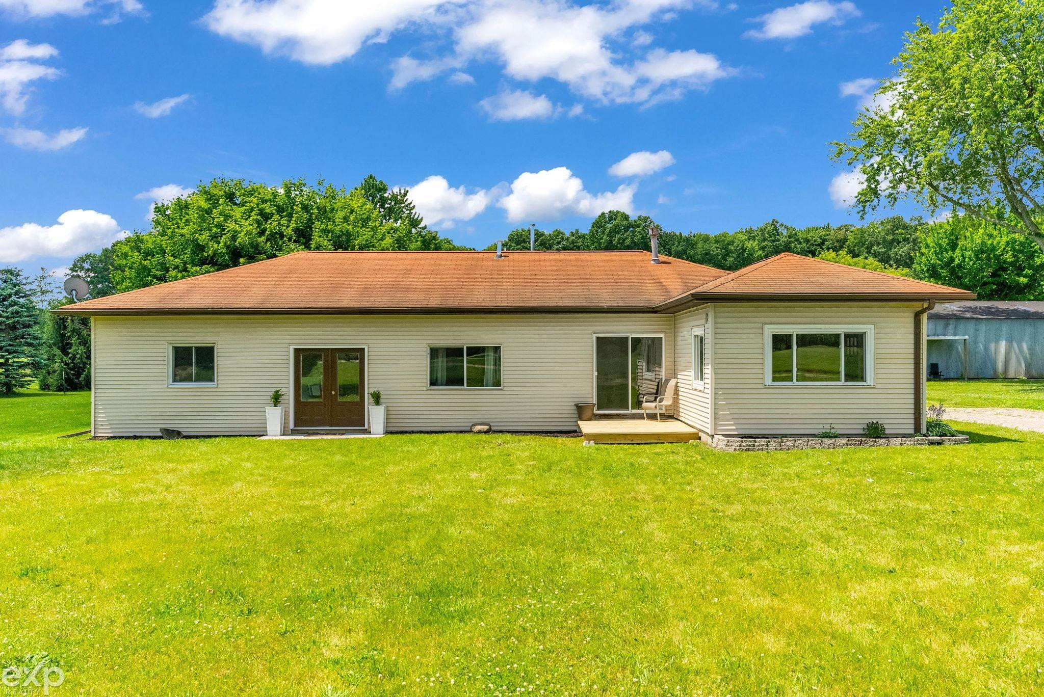2443 N Lake Pleasant Street, Arcadia, MI 48412 — Photo 2