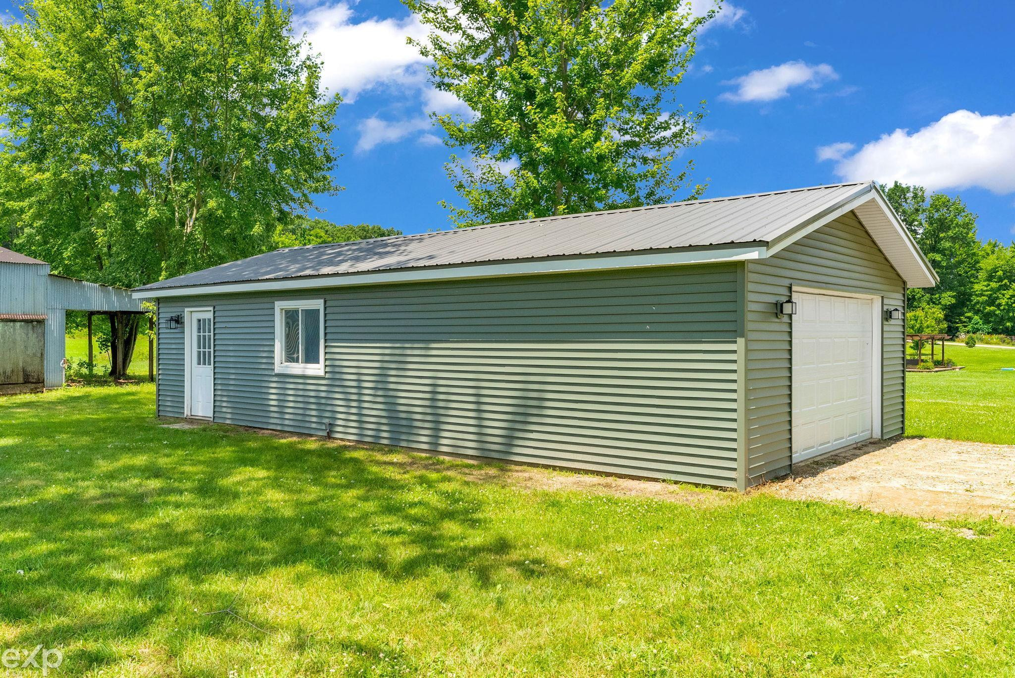 2443 N Lake Pleasant Street, Arcadia, MI 48412 — Photo 42