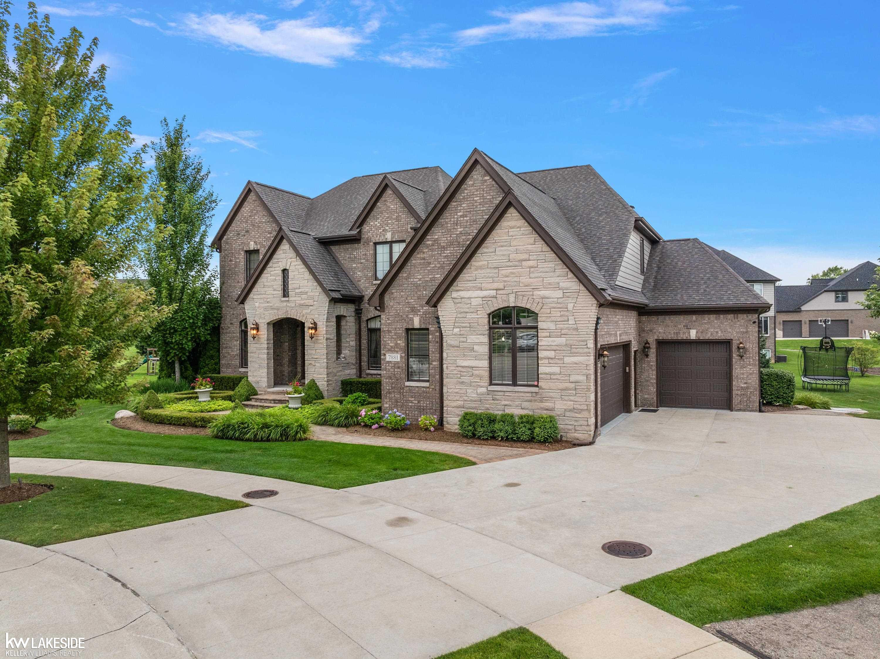 7881 Marble Court, Washington, MI — Photo 4