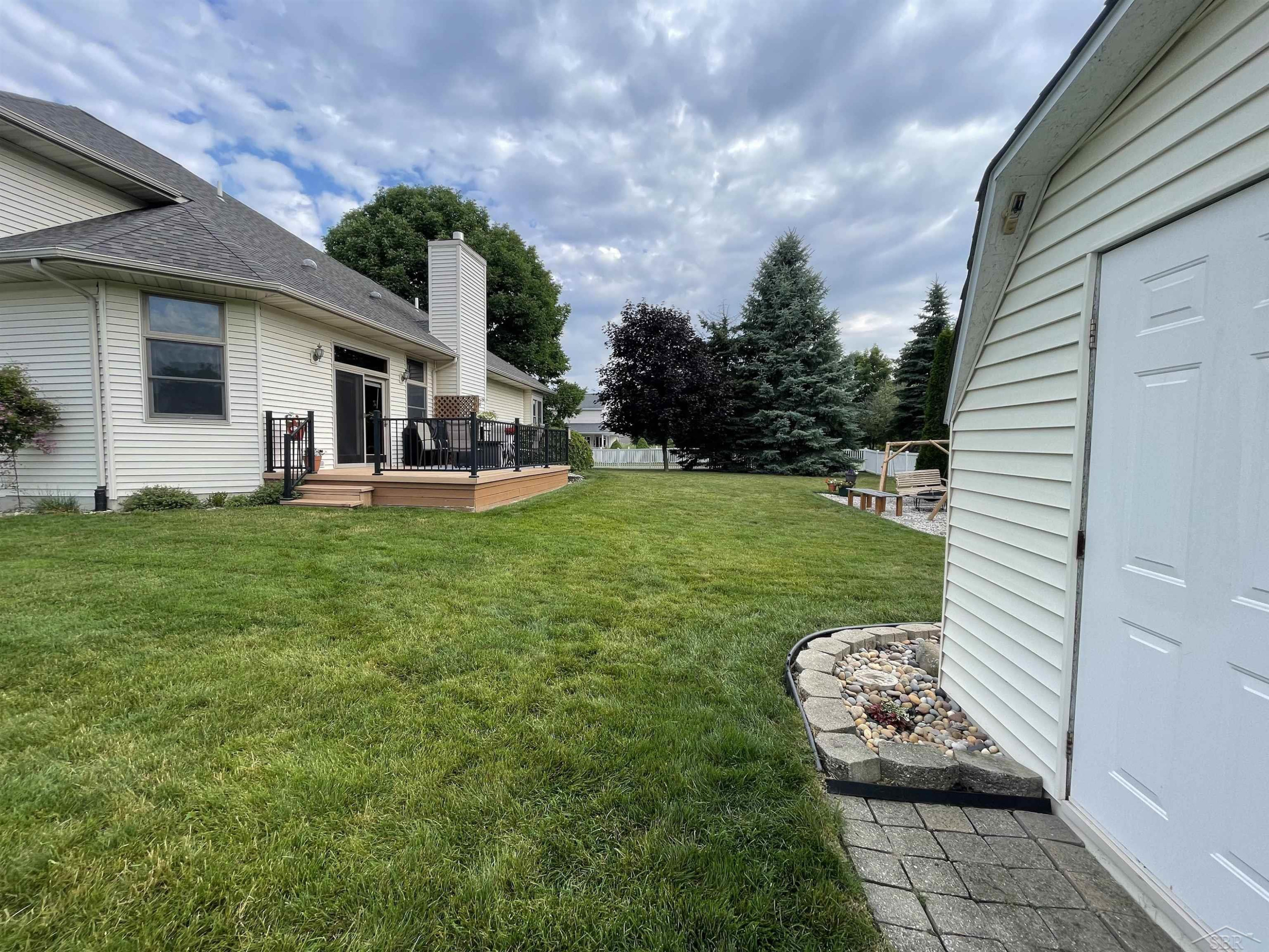 401 Ireland Court, Auburn, MI 48611 — Photo 44