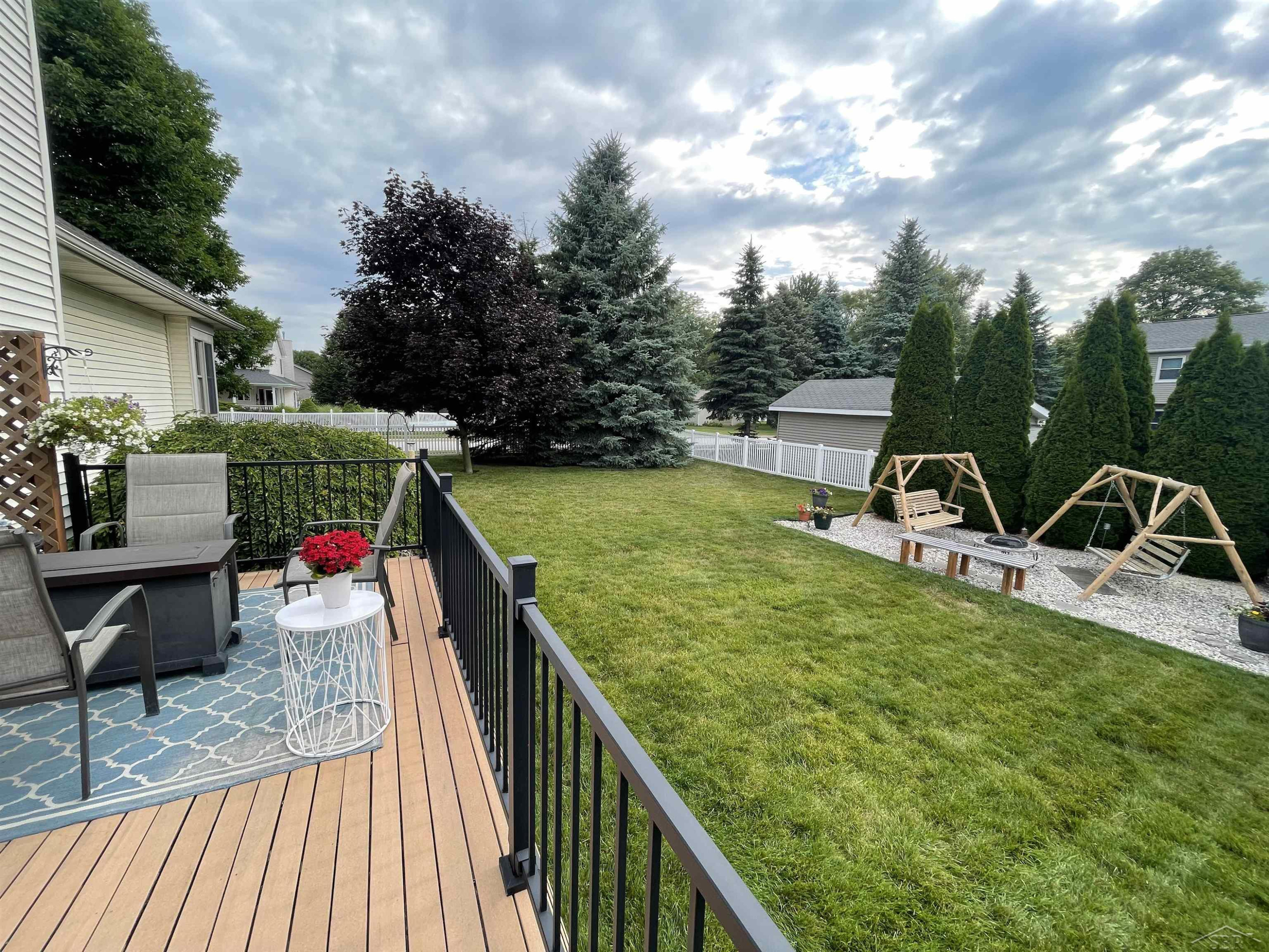 401 Ireland Court, Auburn, MI 48611 — Photo 45