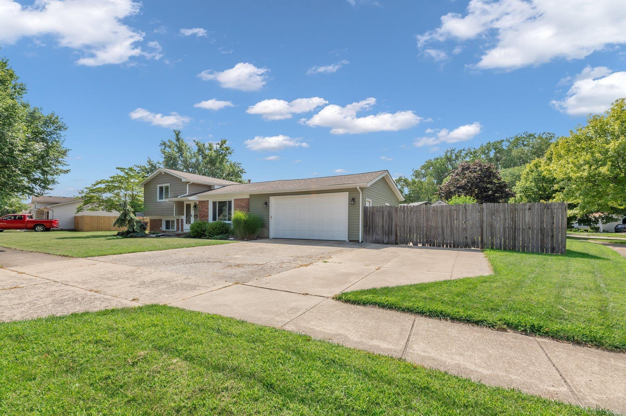 643 Donnalee Drive, Monroe, MI 48162 — Photo 3