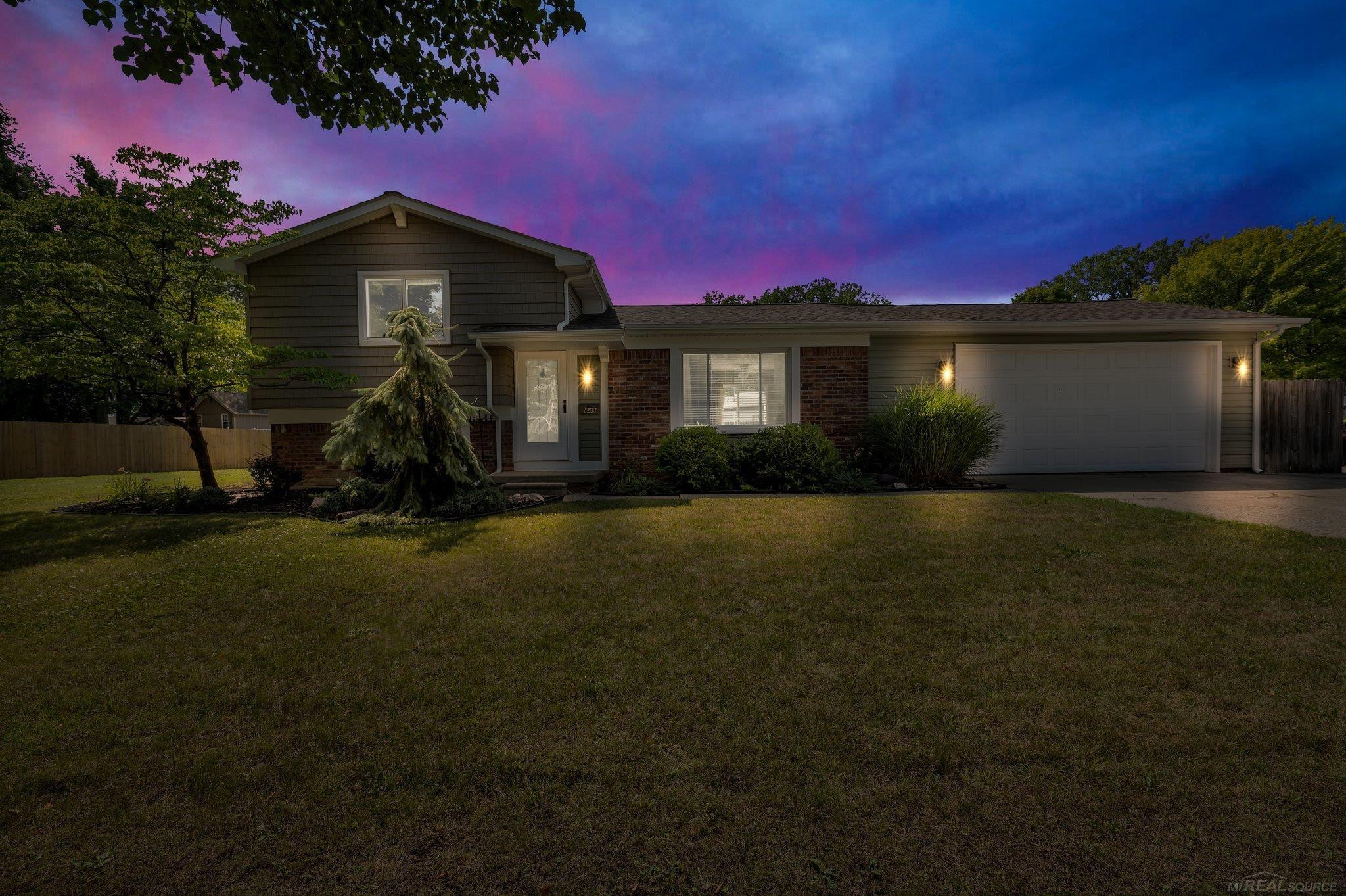 643 Donnalee Drive, Monroe, MI 48162 — Photo 4