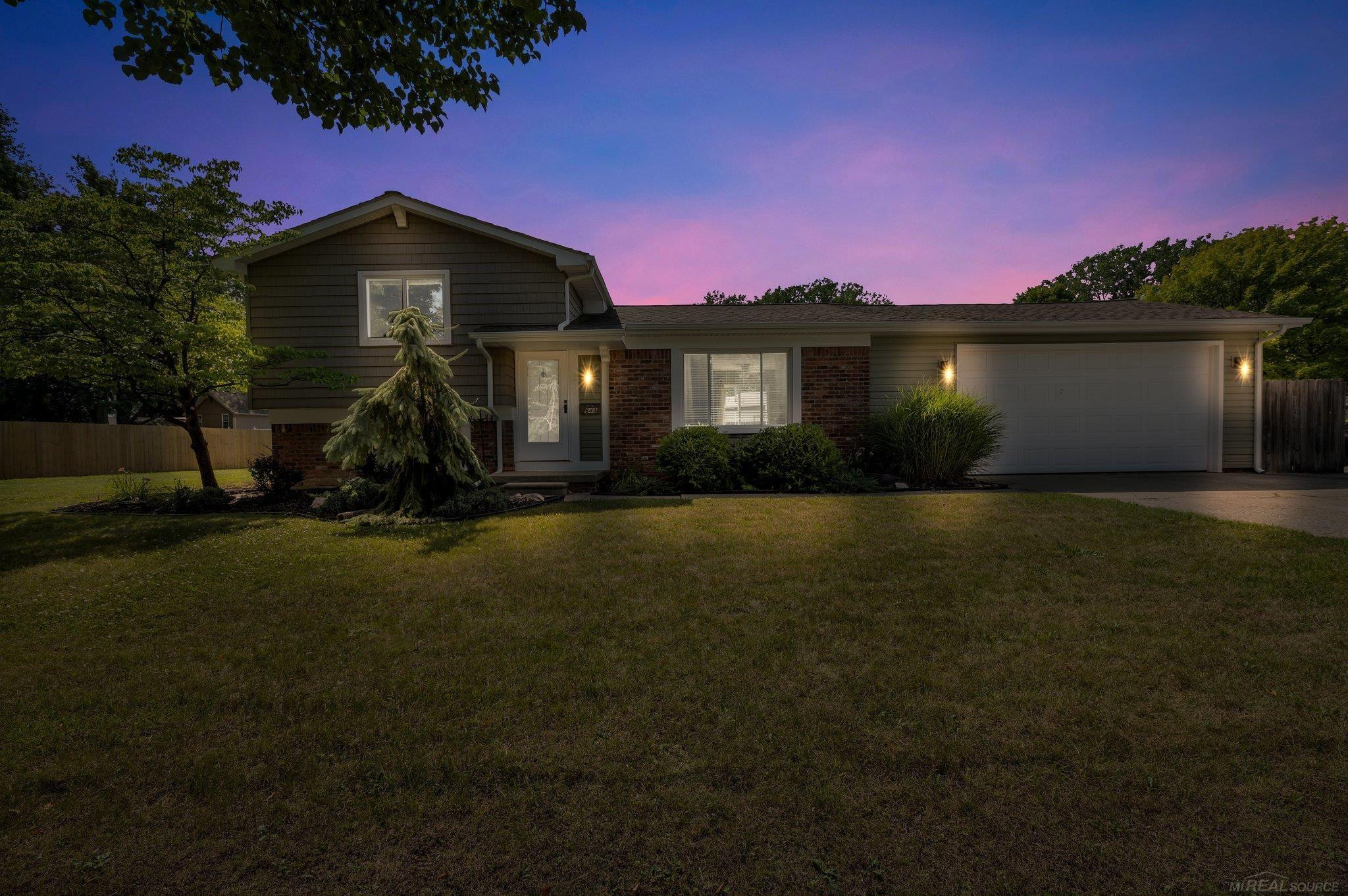 643 Donnalee Drive, Monroe, MI 48162 — Photo 5