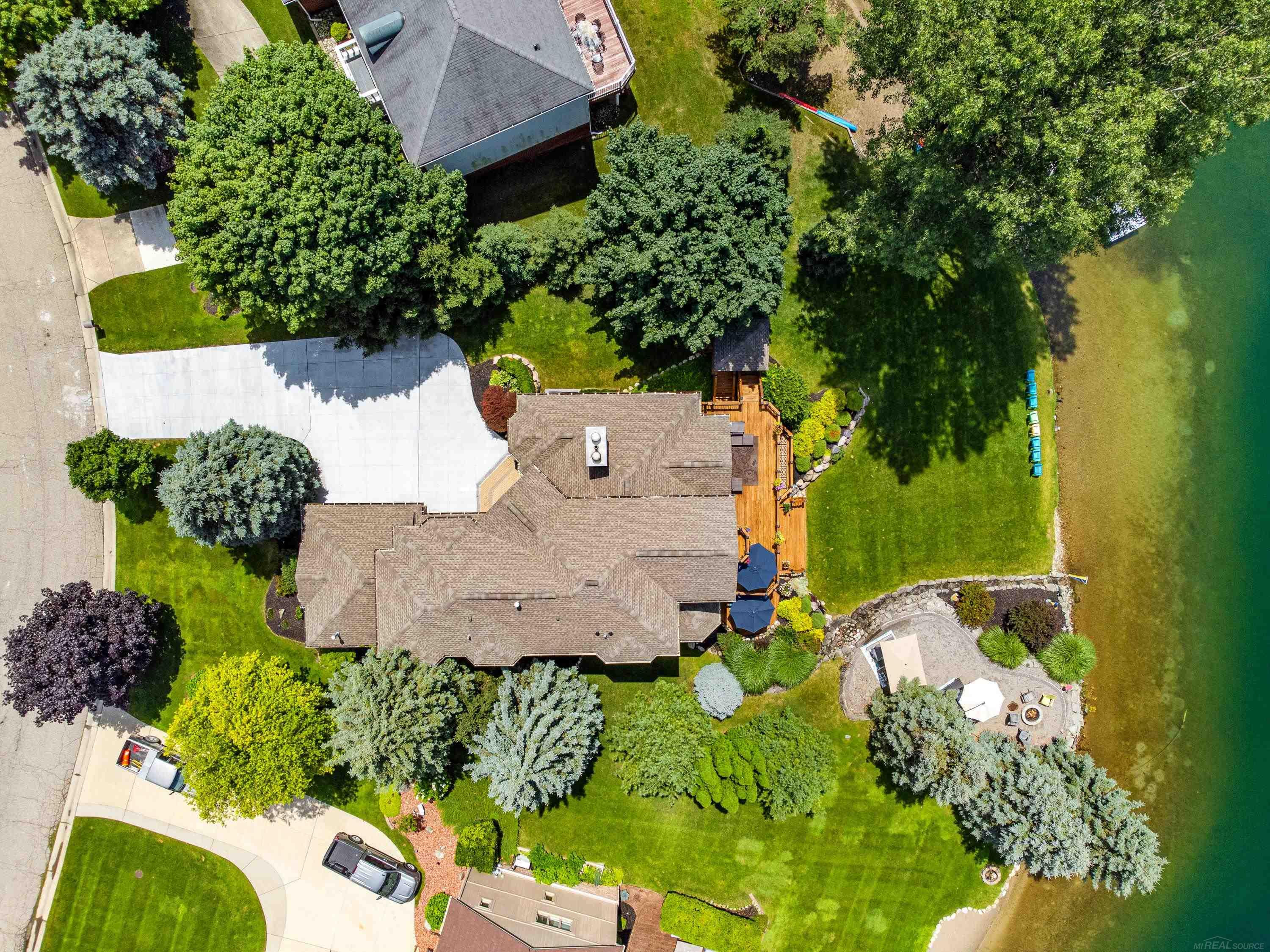 700 Lakes Edge Drive, Oxford, MI 48371 — Photo 6