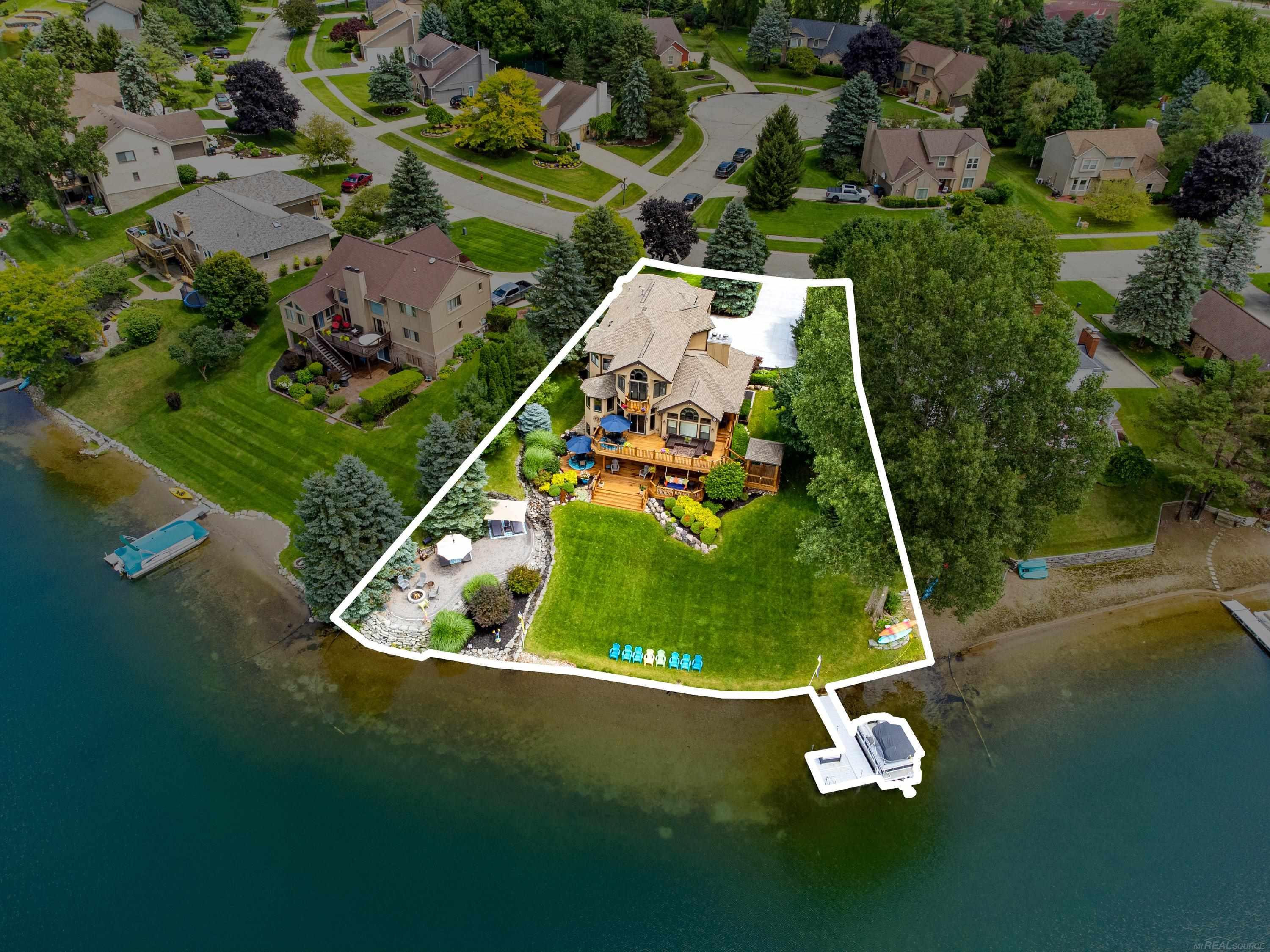 700 Lakes Edge Drive, Oxford, MI 48371 — Photo 11