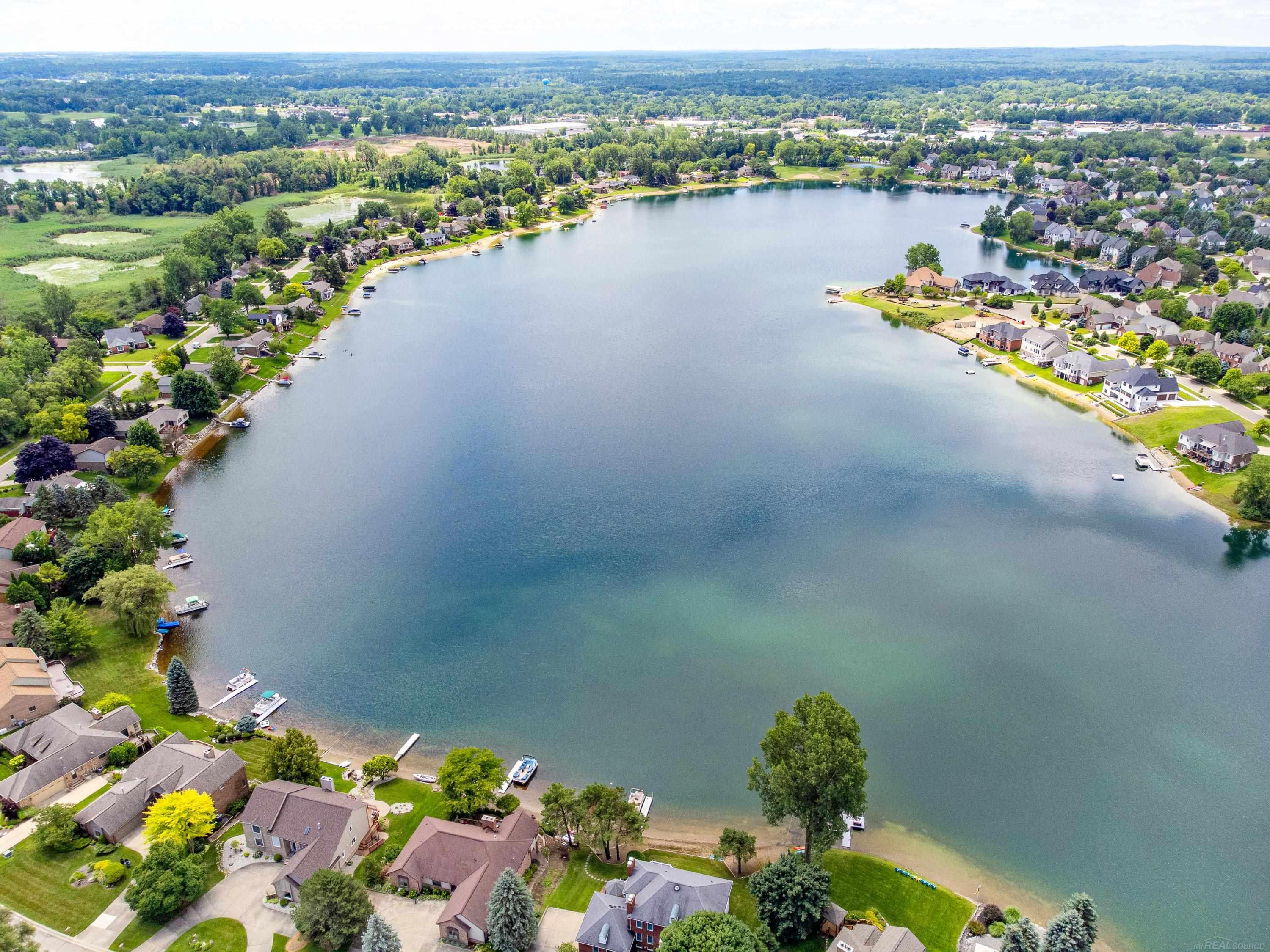700 Lakes Edge Drive, Oxford, MI 48371 — Photo 25